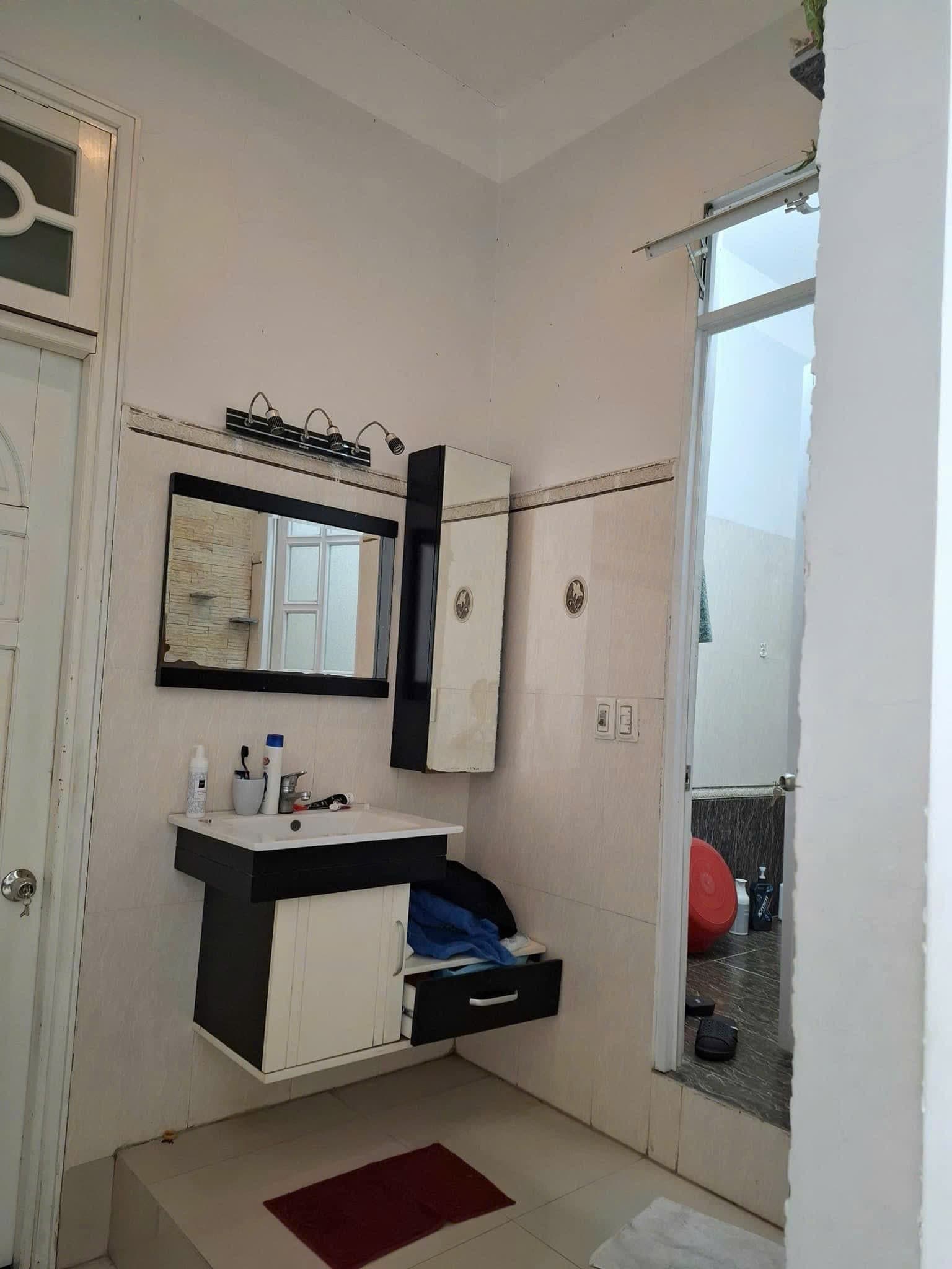 Nhà nguyên căn 2 tầng rưỡi đường Đội Cung, quận Cẩm Lệ, diện tích 75m2, phù hợp ở hoặc văn phòng - Ảnh 4