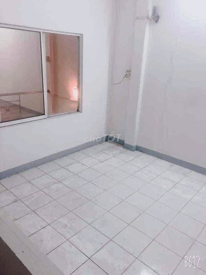 Mặt bằng kinh doanh 2 tầng 180m2 đường Tôn Đức Thắng, phù hợp mở công ty văn phòng - Ảnh 4