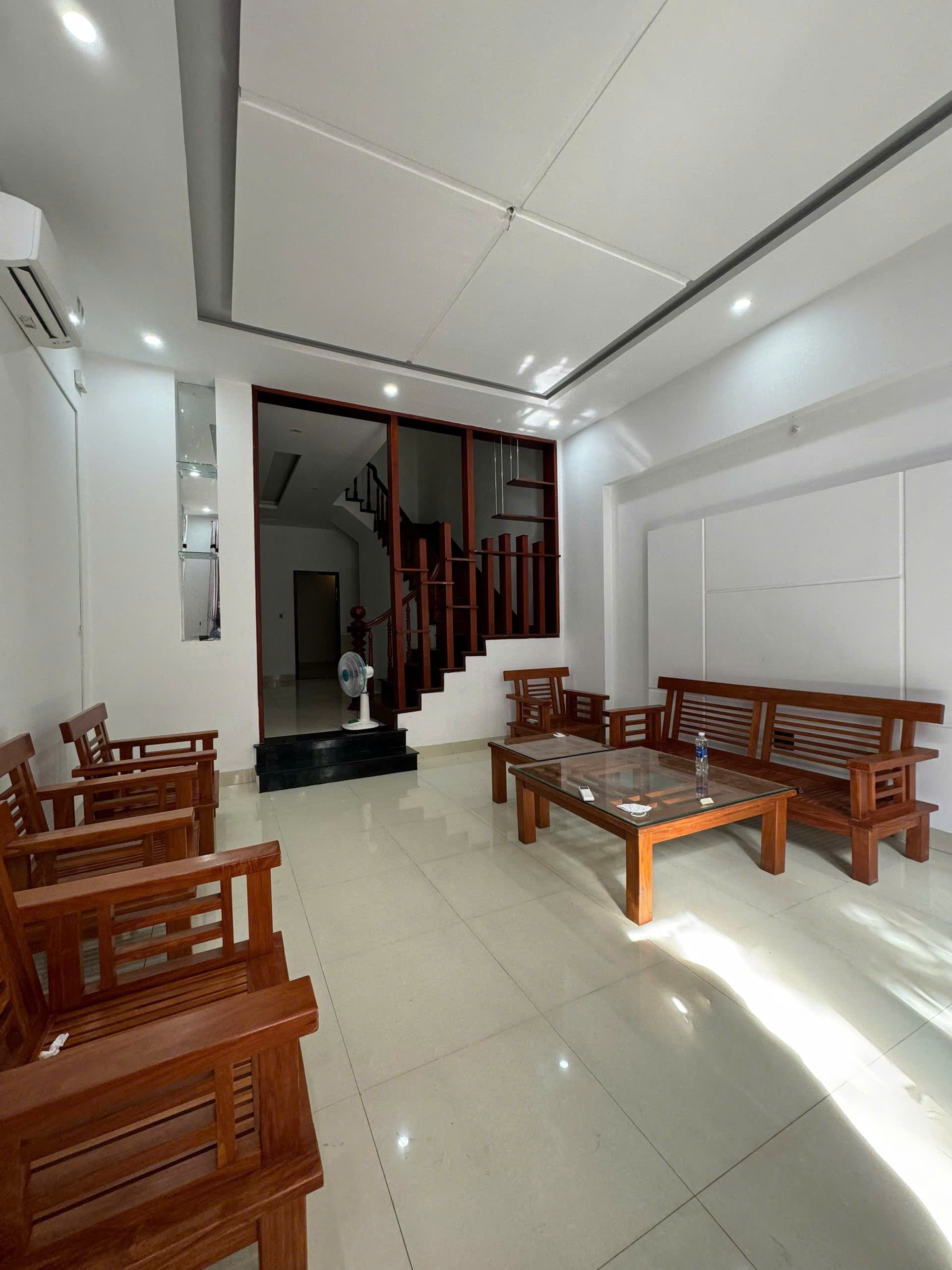 Nhà nguyên căn 3 tầng đường Hoàng Xuân Nhị, diện tích 117m2, cho thuê làm nhà ở - Ảnh 9