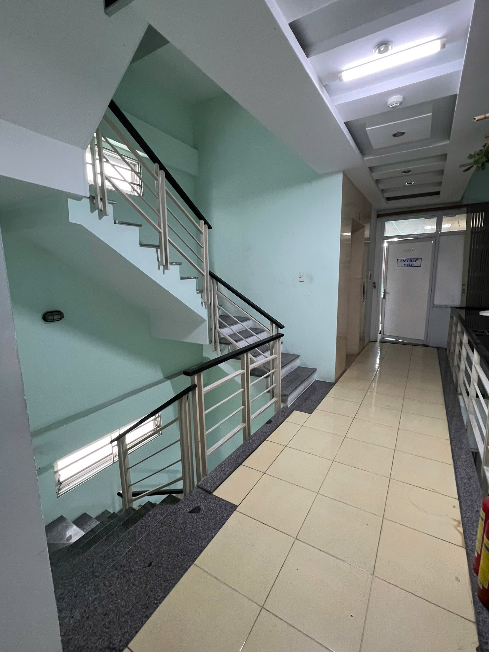 Tòa nhà văn phòng 7 tầng có thang máy tại đường 2 tháng 9, diện tích 112.5m² - Ảnh 4