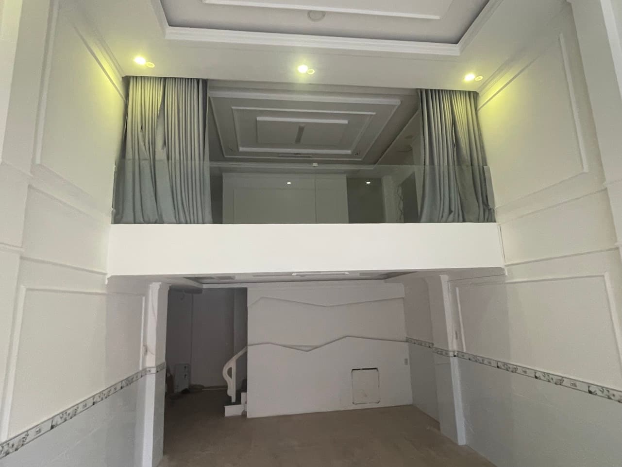 Nhà hình chữ L 3 tầng diện tích 165m2 tại Lê Duẩn, mỗi tầng có toilet riêng - Ảnh 5