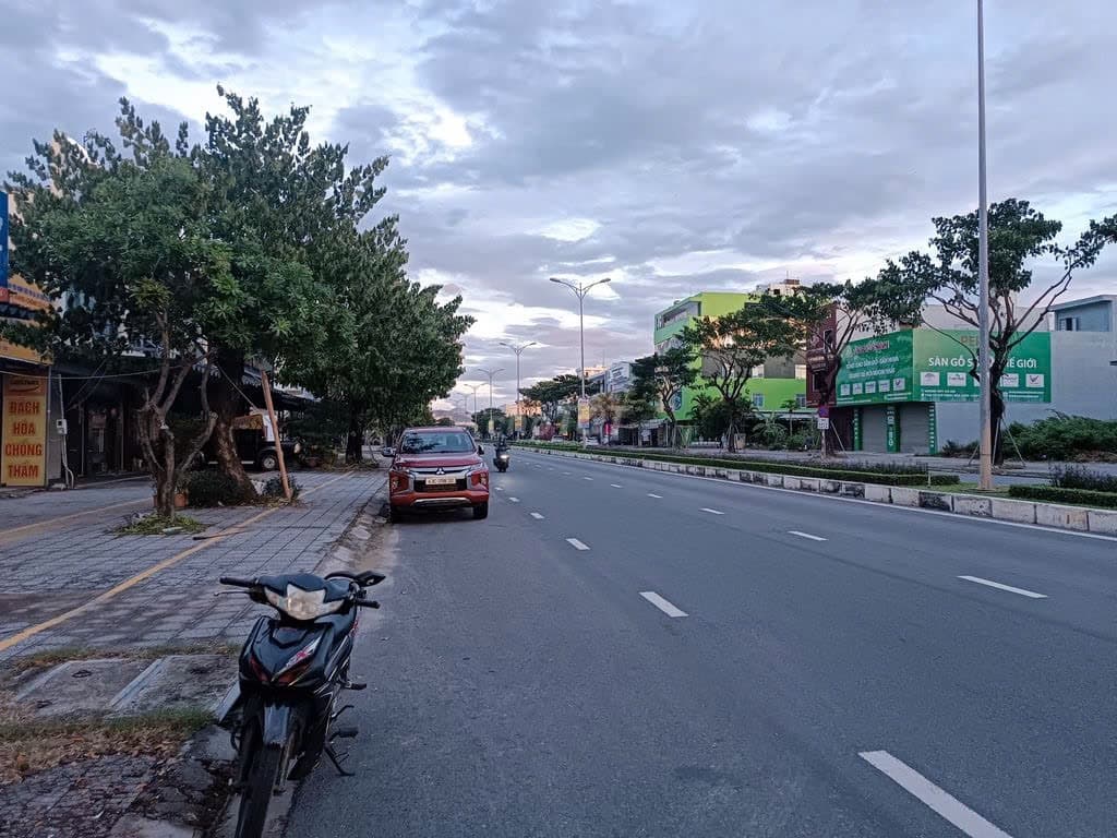 Mặt bằng tiền chế cấp 4 247m2 đường Võ Chí Công, phù hợp kinh doanh đa dạng - Ảnh 2