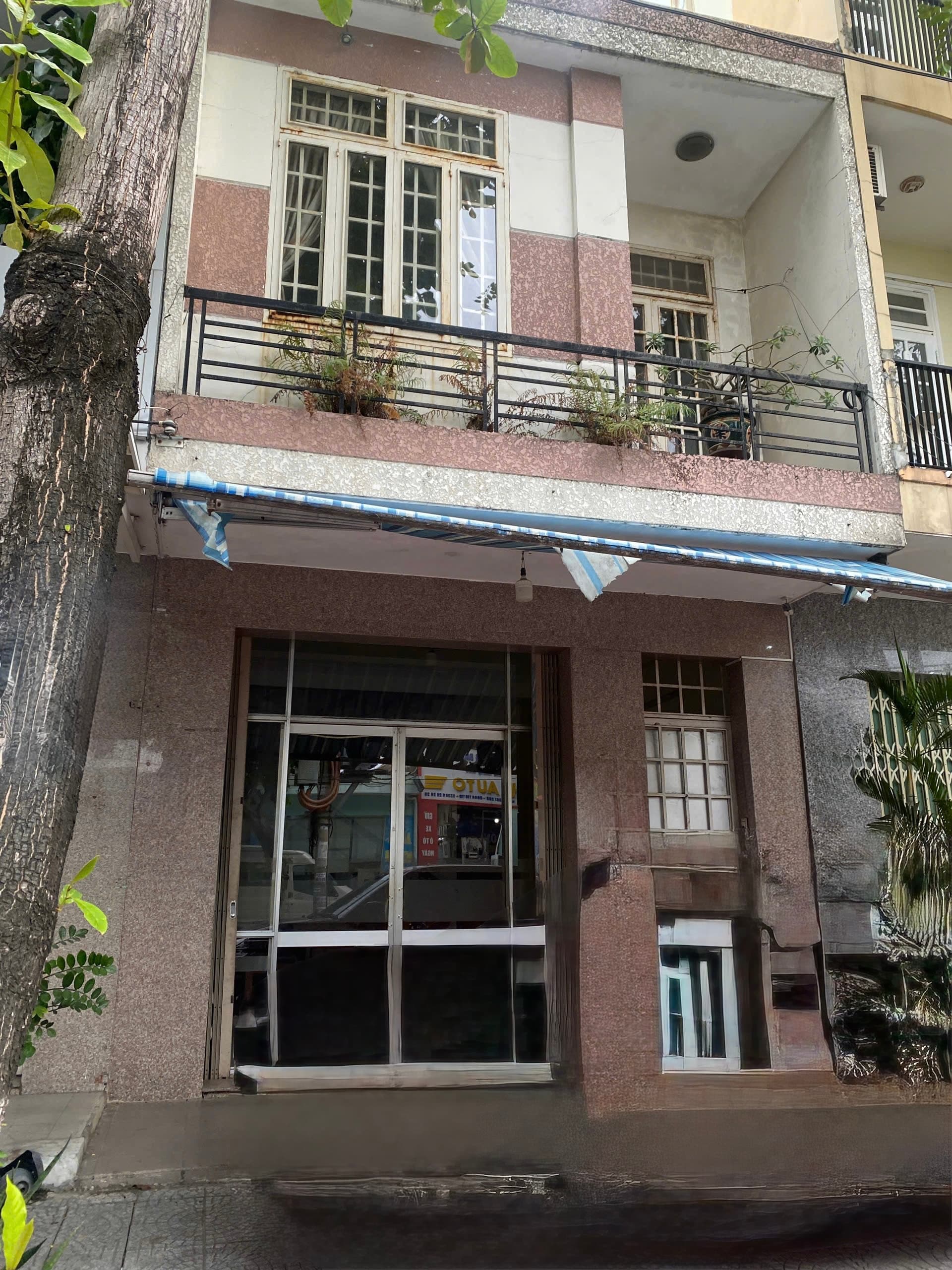 Nhà nguyên căn 2 tầng đường Tiểu La, quận Hải Châu, 160m2, 4 phòng ngủ - Ảnh 1