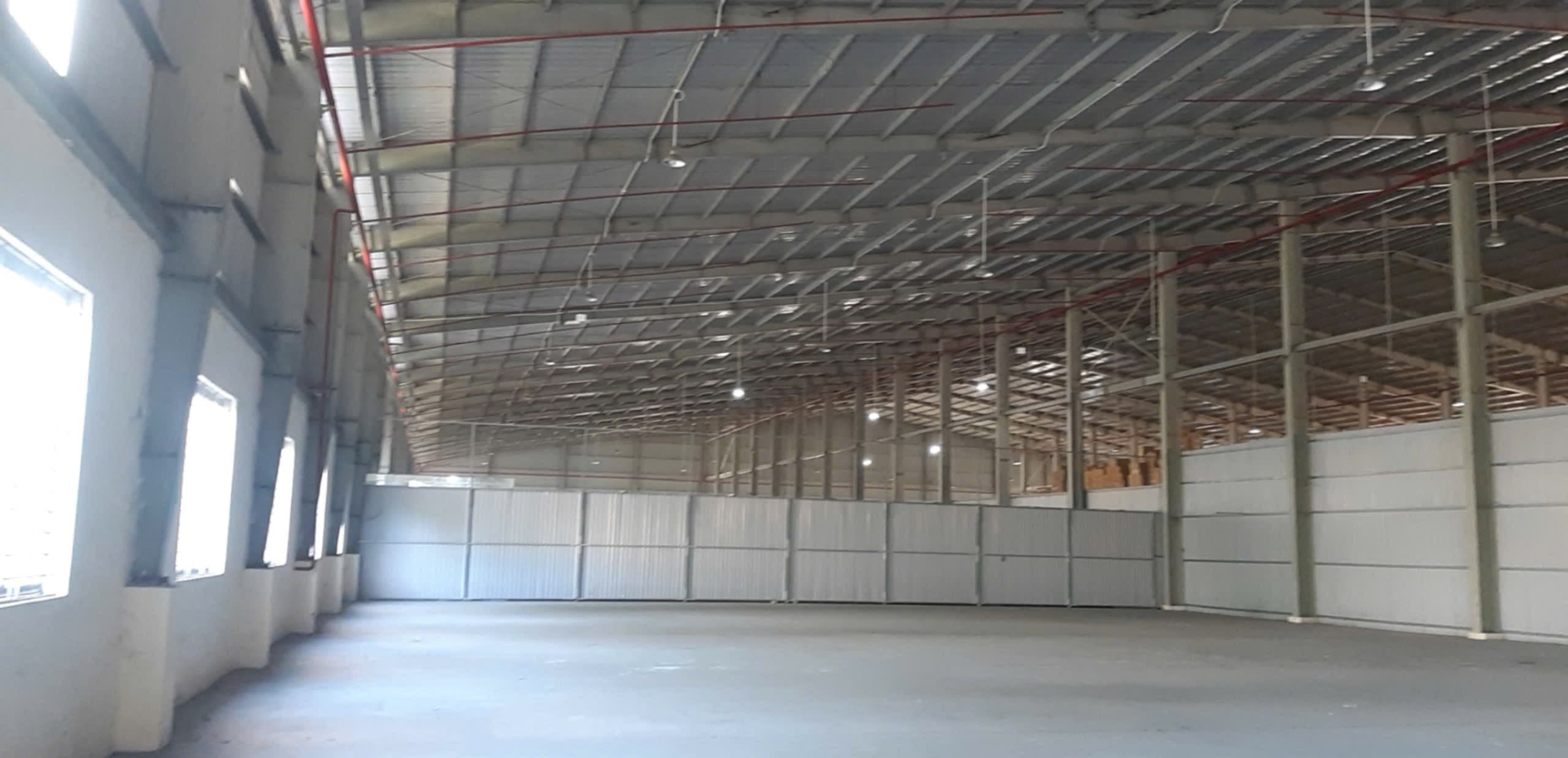 Kho bãi diện tích 1400-1600m2 có phòng cháy chữa cháy trên đường số 3 - Ảnh 1
