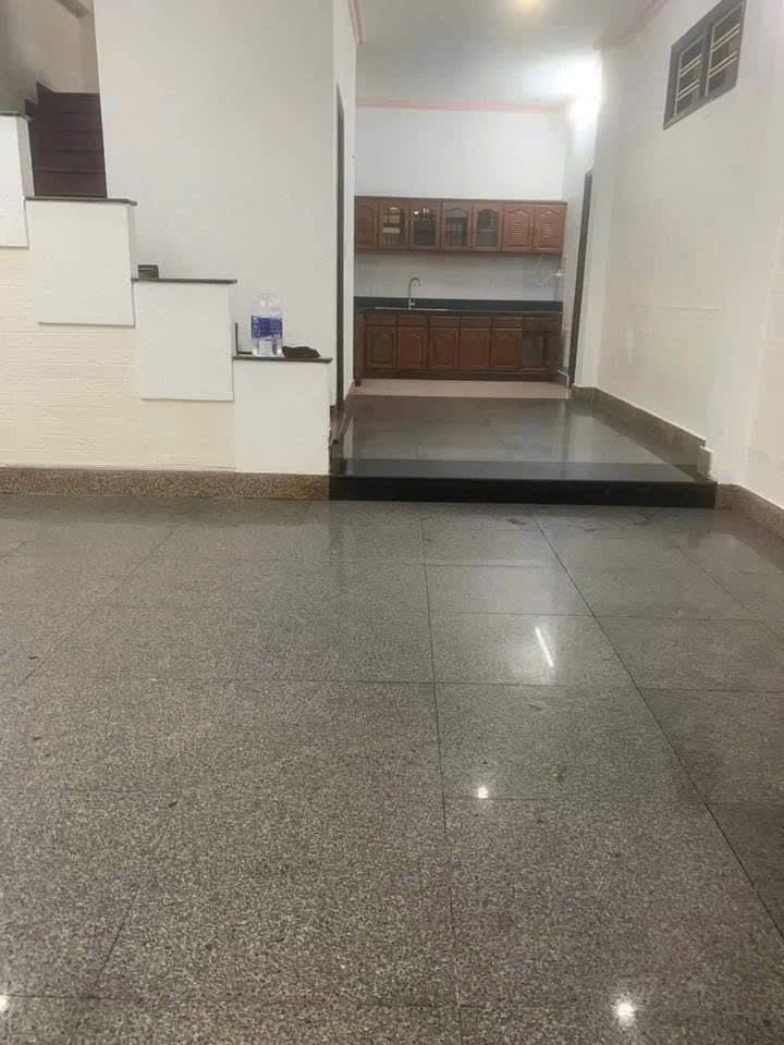 Nhà nguyên căn 5 phòng ngủ tại Nguyễn Đôn Tiết, quận Hải Châu nhaf 5pn nội thất cơ bản vào ở ngay - Ảnh 1