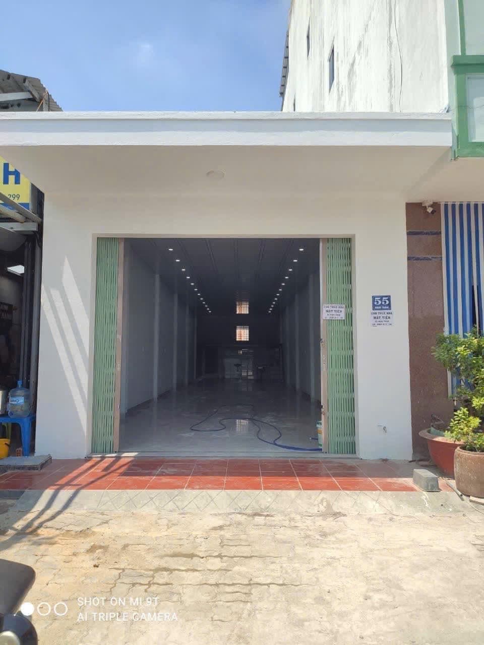 Nhà mới xây 130m² mặt tiền 5m tại Nam Trân, Liên Chiểu, phù hợp văn phòng và kho hàng ngay bến xe - Ảnh 1