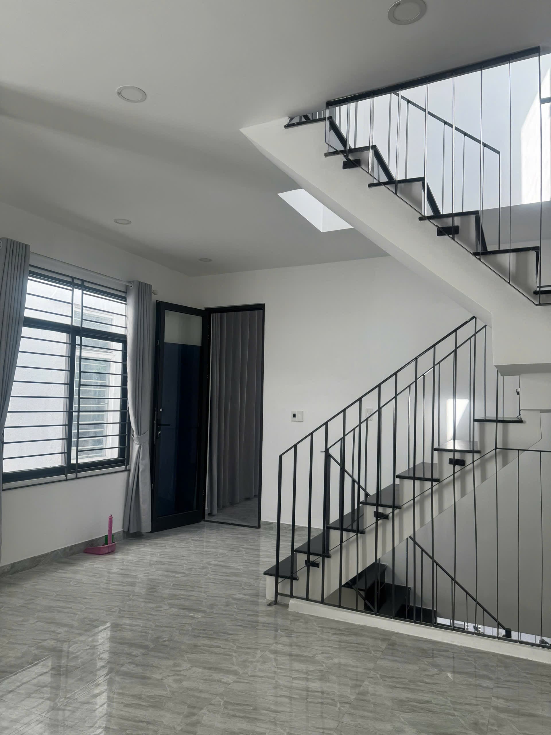 Nhà nguyên căn 3 tầng Nguyễn Hoàng, quận Hải Châu, diện tích 50m2 - Ảnh 4