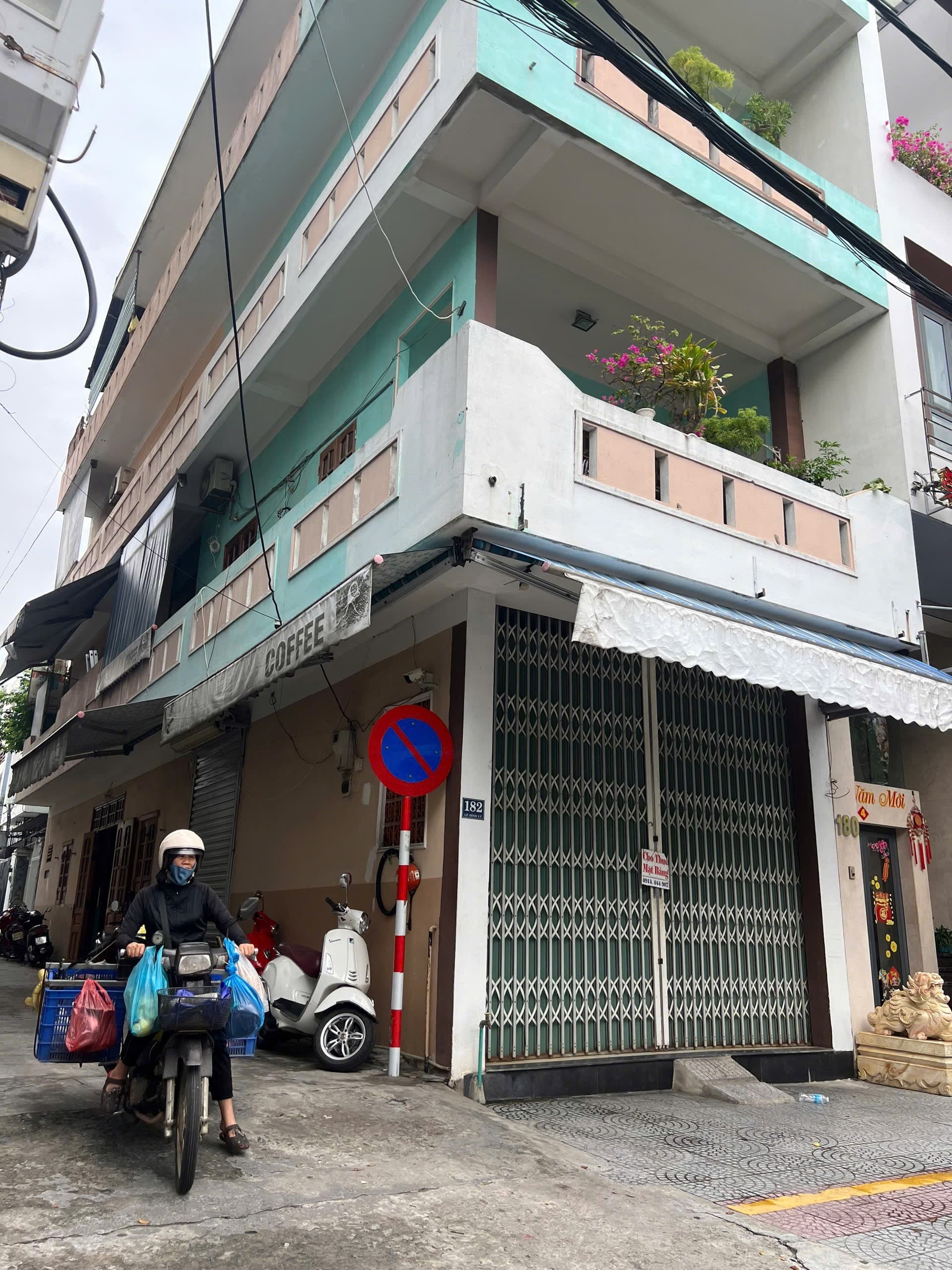 Mặt bằng kinh doanh 36m2 2 mặt tiền kẹp kiệt đường Lê Đình Lý phù hợp mở pkđt, shop, salon - Ảnh 2