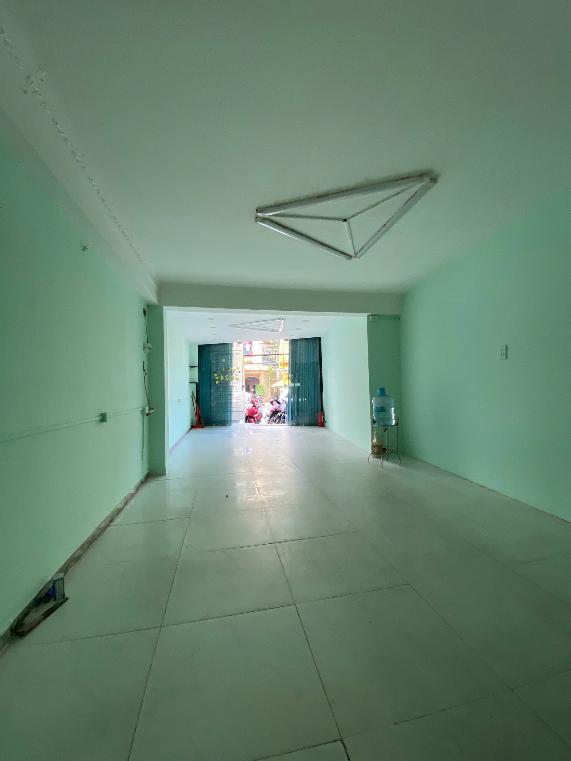 Mặt bằng kinh doanh Đống Đa 64m2, phù hợp kinh doanh đa ngành - Ảnh 3