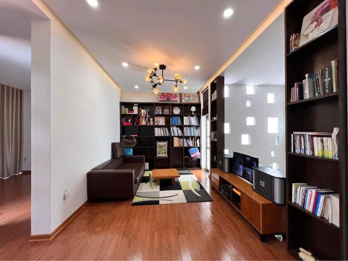 Nhà nguyên căn 7 phòng tại Đỗ Đăng Đệ, Cẩm Lệ, diện tích đất 240m2, phù hợp cho thuê dài hạn - Ảnh 3