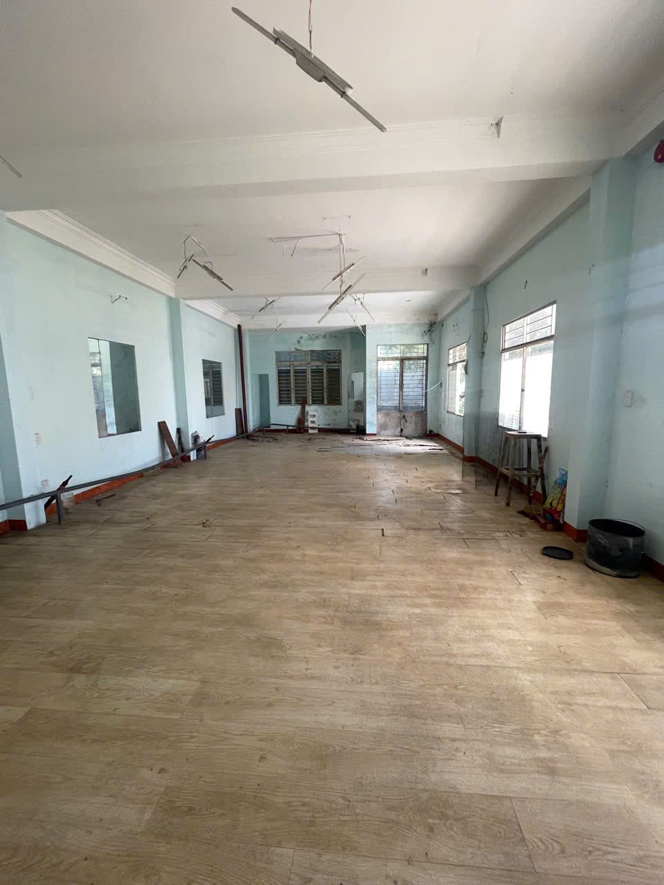 Nhà nguyên căn 3 tầng trống suốt tại Phan Thanh - Ảnh 2