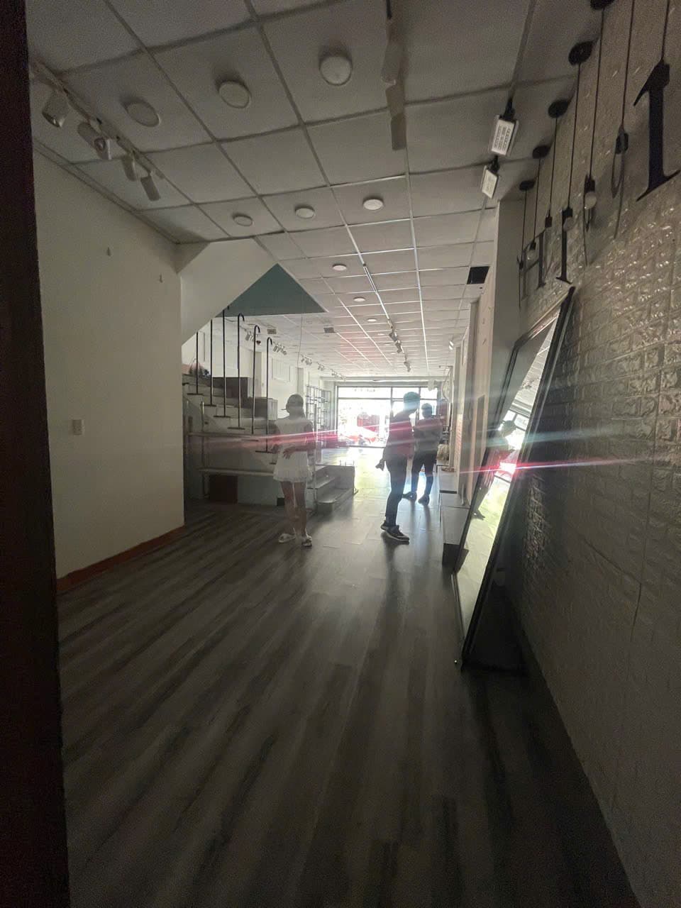 Nhà nguyên căn 3 tầng trống suốt tại Phan Thanh - Ảnh 4