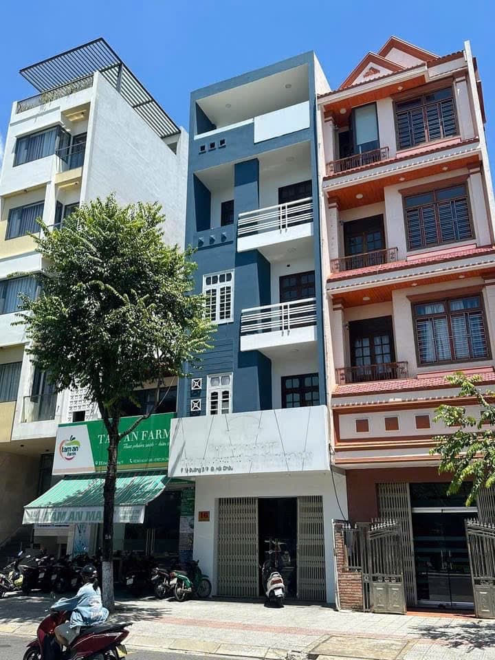 Nhà nguyên căn 5 tầng đường 2 tháng 9, phù hợp để ở hoặc kinh doanh gần cv Apec, Cầu Rồng - Ảnh 1