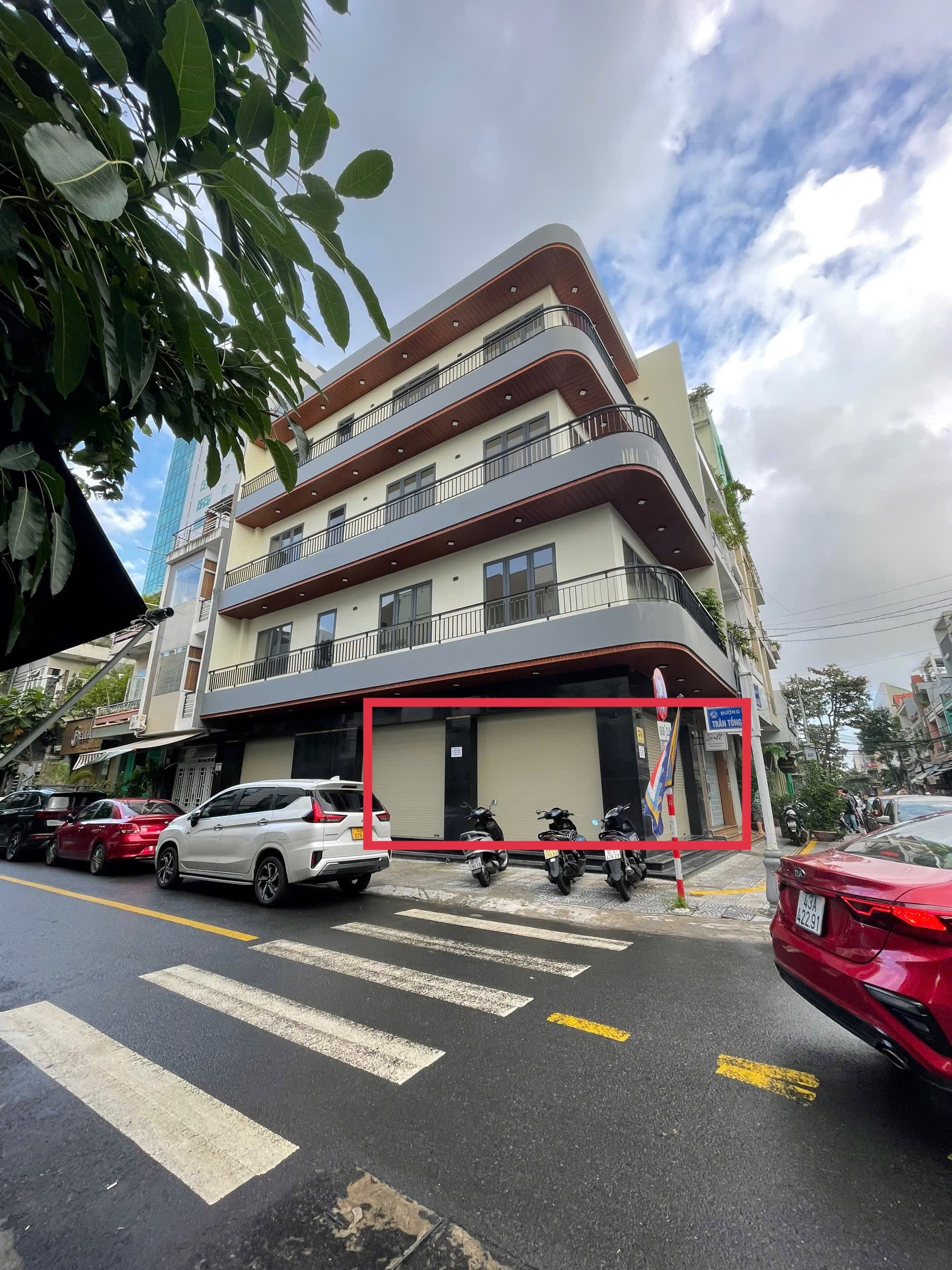 Mặt bằng 2 mặt tiền 40m² riêng biệt, không gian sạch sẽ, phù hợp mở cửa hàng - Ảnh 1