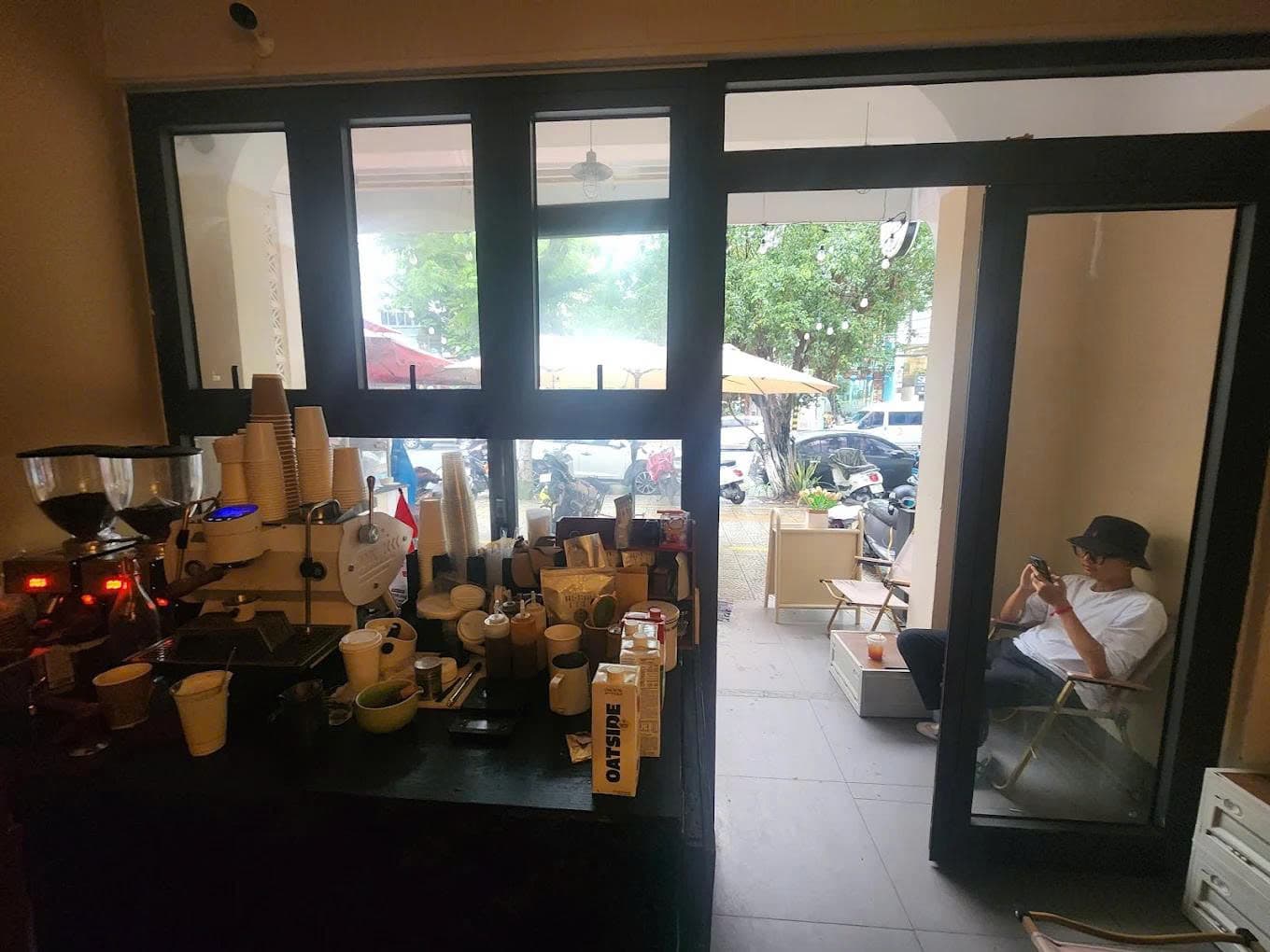 Nhà nguyên căn 3 tầng diện tích 84m² phù hợp kinh doanh - Ảnh 2