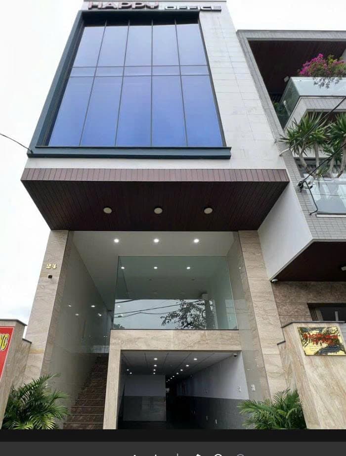 Cho thuê toà nhà 4 tầng mặt tiền Cách Mạng Tháng 8, diện tích 125m2, phù hợp văn phòng - Ảnh 1