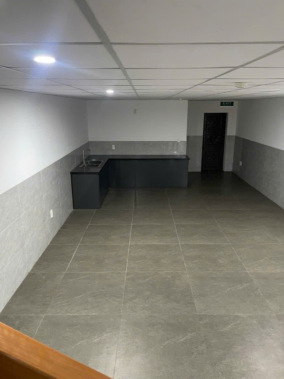 Cho thuê toà nhà 4 tầng mặt tiền Cách Mạng Tháng 8, diện tích 125m2, phù hợp văn phòng - Ảnh 4