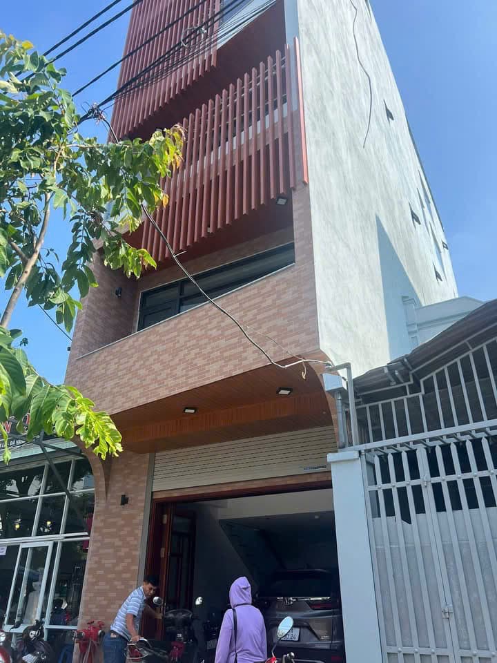 Mặt bằng kinh doanh 121m2 mỗi tầng, có thang máy, phù hợp văn phòng tại Nguyễn Phong Sắc - Ảnh 6