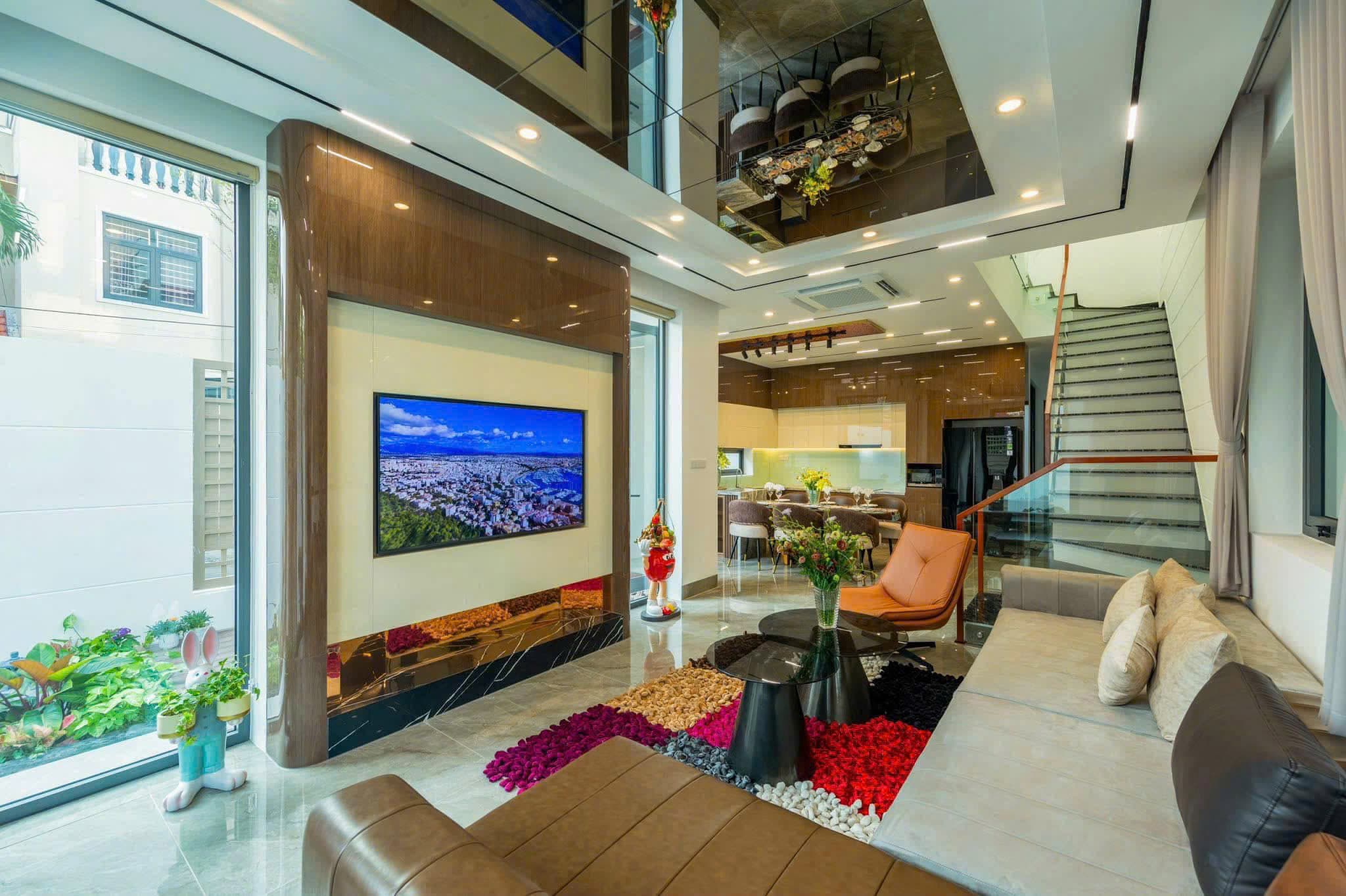 Biệt thự 3 tầng 2 mặt tiền đường NGUYỄN SƠN - Ảnh 5