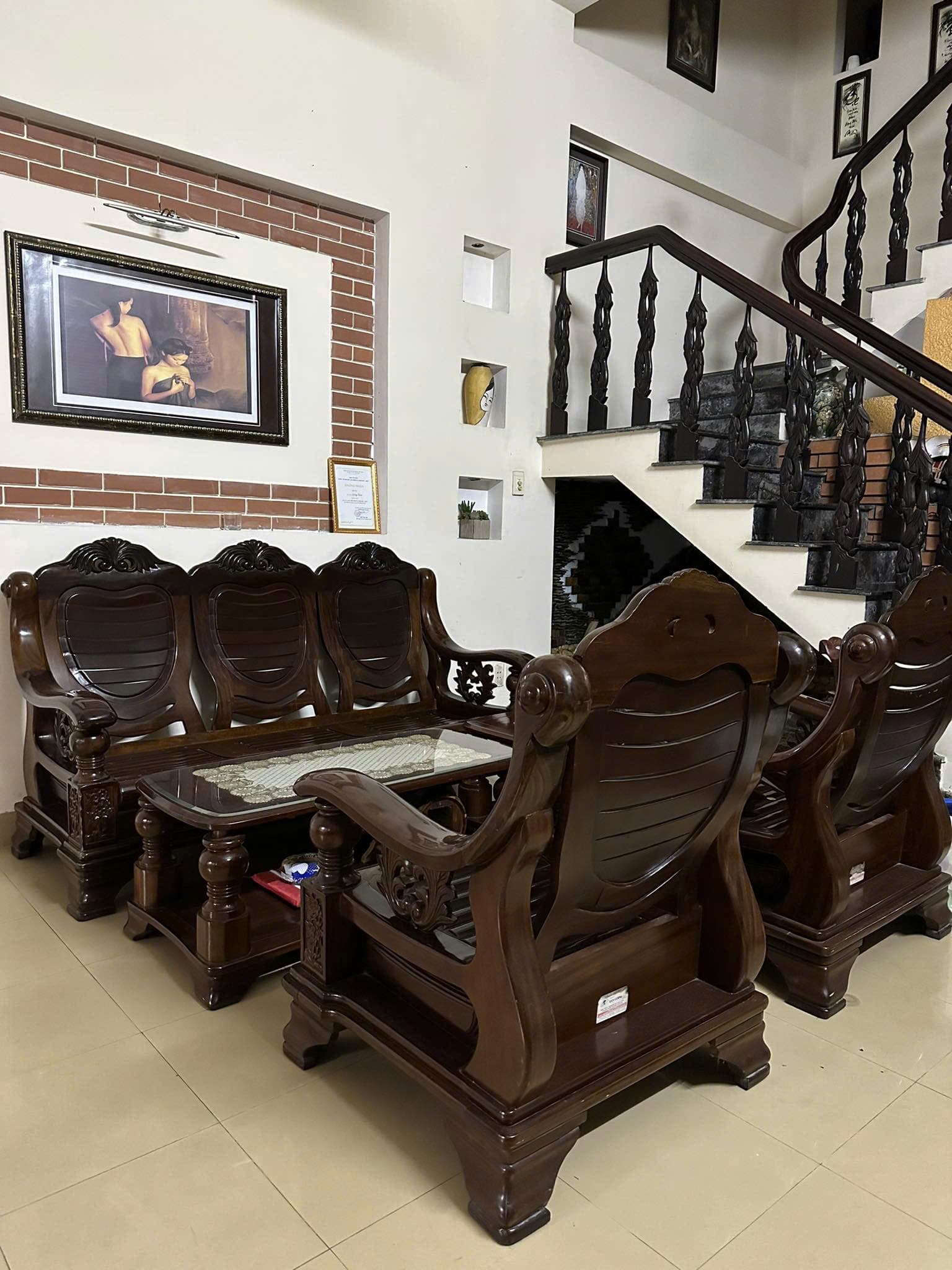 Nhà nguyên căn 3 tầng đường Đặng Dung - Ảnh 1