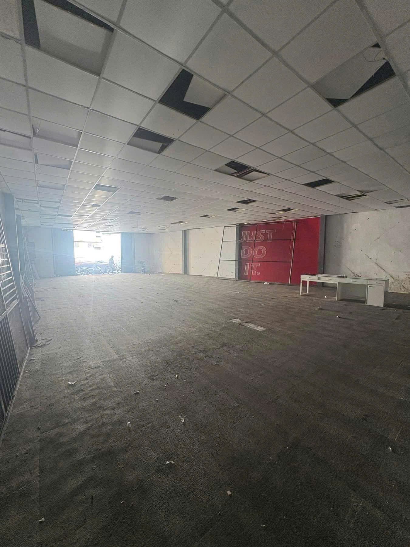 Nhà nguyên căn NGUYỄN HỮU THỌ diện tích 280m2 - Ảnh 1