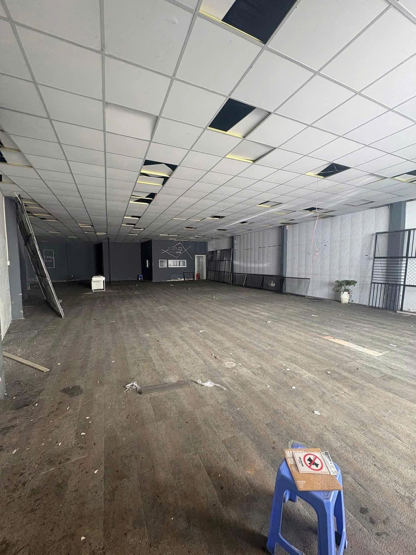 Nhà nguyên căn NGUYỄN HỮU THỌ diện tích 280m2 - Ảnh 2