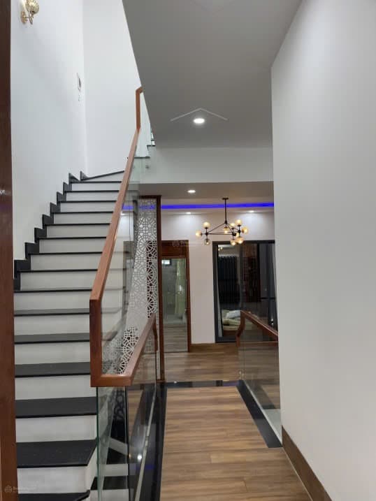 NHÀ NGUYÊN CĂN 3 TẦNG ĐƯỜNG LÊ THIẾT HÙNG, PHÙ HỢP Ở VÀ KINH DOANH - Ảnh 7