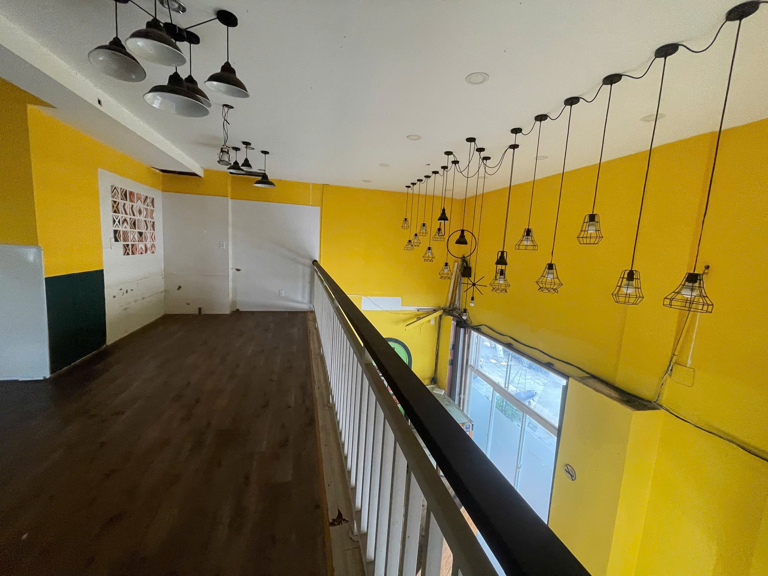 Mặt bằng kinh doanh 2 tầng góc 2 mặt tiền Phan Đăng Lưu - Ảnh 2