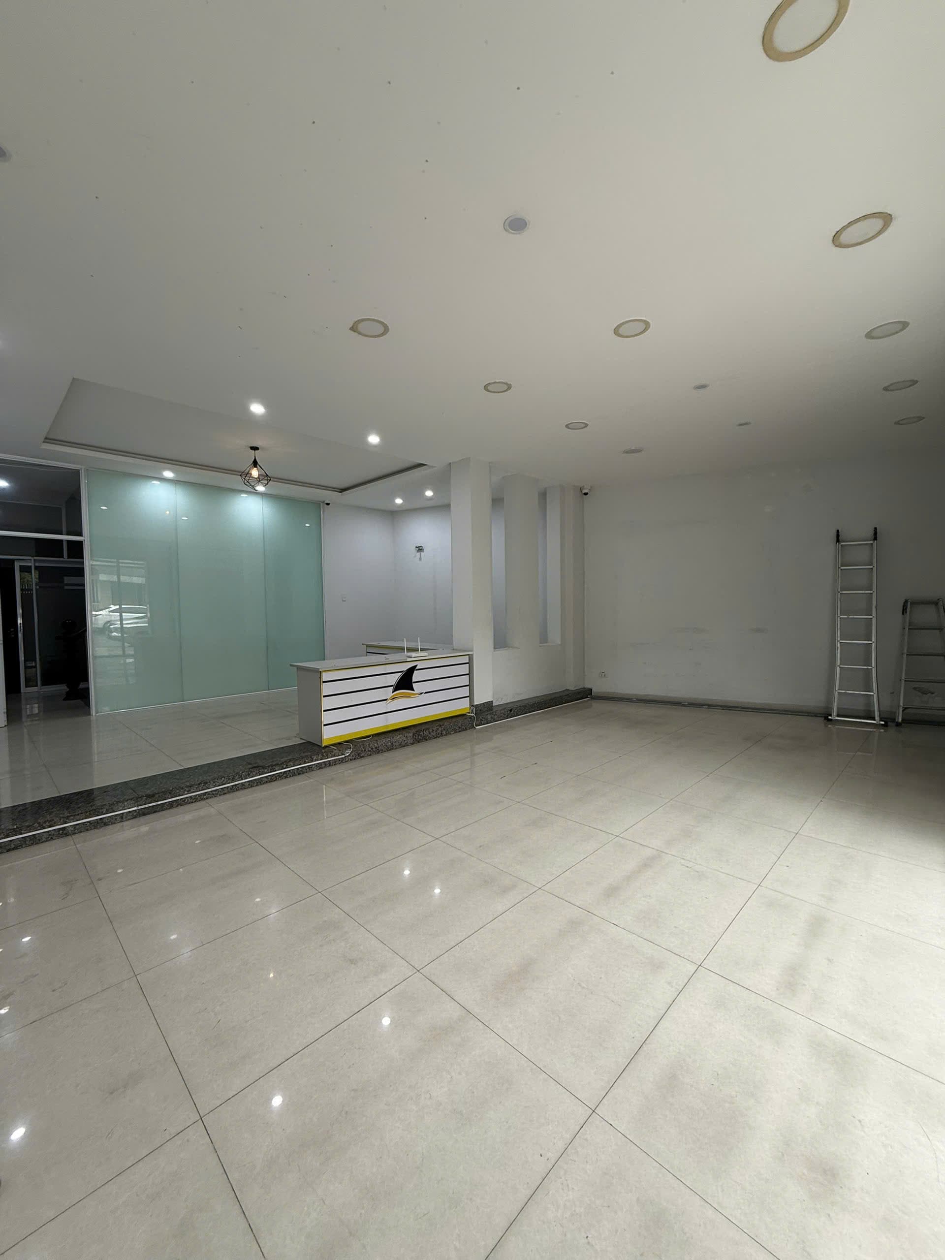 Nhà nguyên căn 3 tầng đường Nguyễn Tri Phương - Ảnh 1