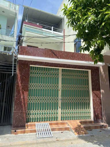 Nhà 2 tầng mặt tiền Nguyễn Tri Phương - Ảnh 1