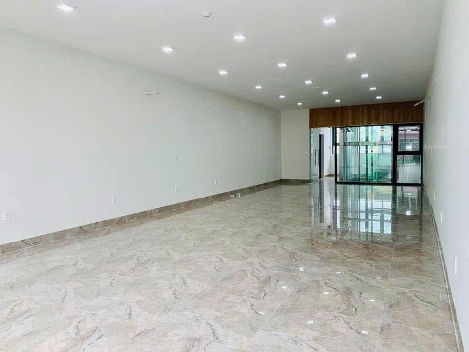 Toà văn phòng Hải Phòng, đầy đủ thang máy, PCCC - Ảnh 2