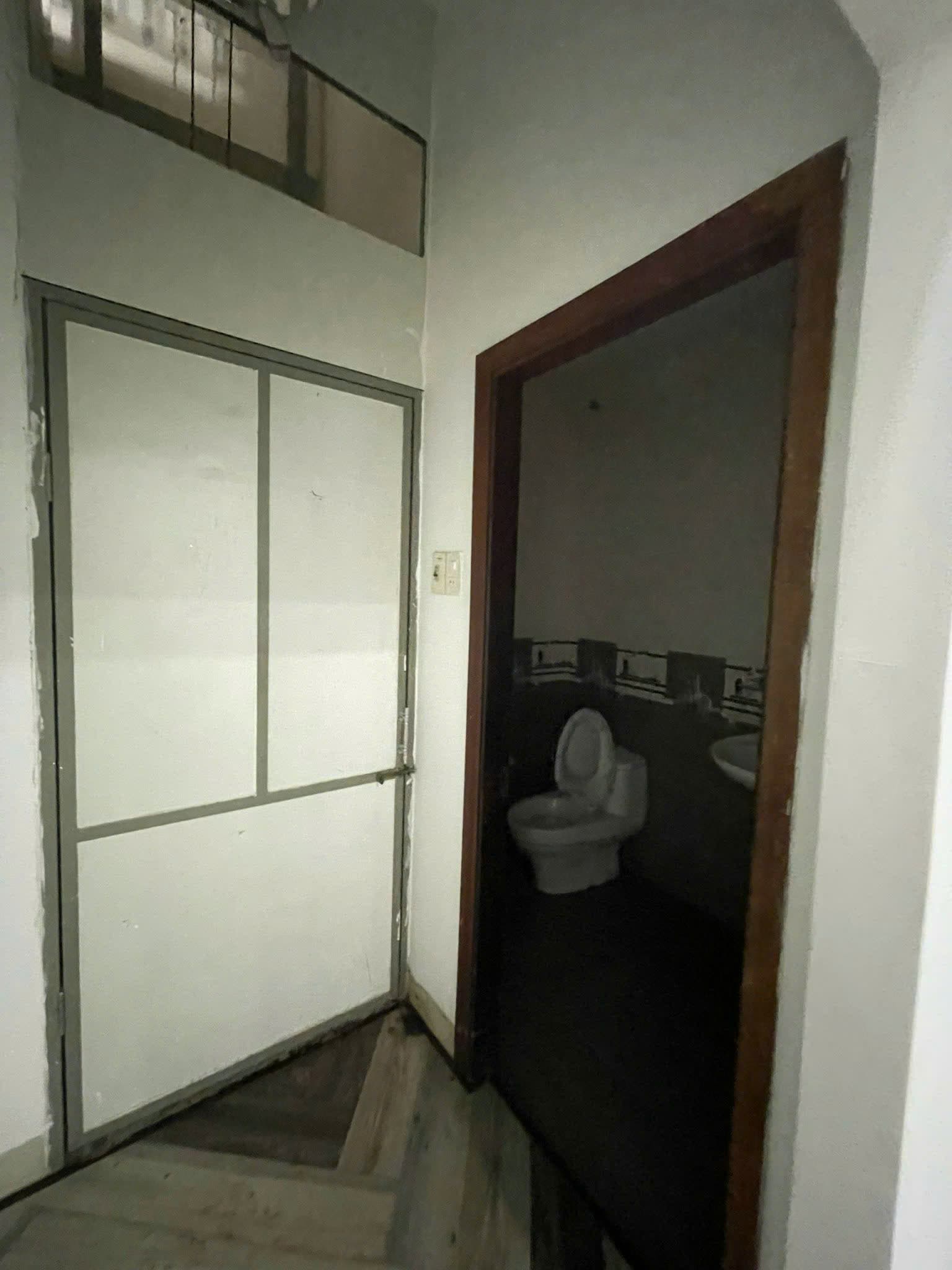 Nhà nguyên căn HOÀNG HOA THÁM 3 tầng, diện tích 72m2, phù hợp kinh doanh - Ảnh 2