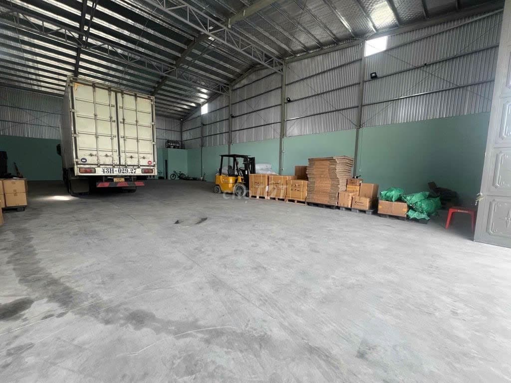 Kho lô góc 2 mặt tiền Bùi Hiển - Hoà An 25, diện tích 450m2, phù hợp kho chứa hàng - Ảnh 1
