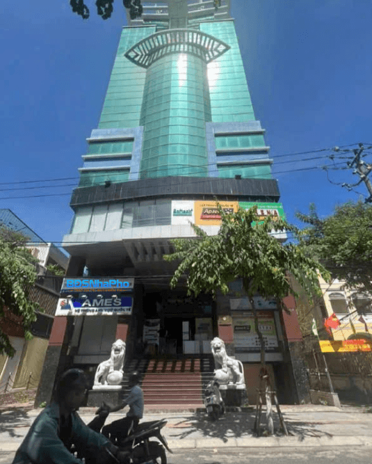 Mặt bằng kinh doanh diện tích 300m² tại Yên Bái, cho thuê theo tháng - Ảnh 1