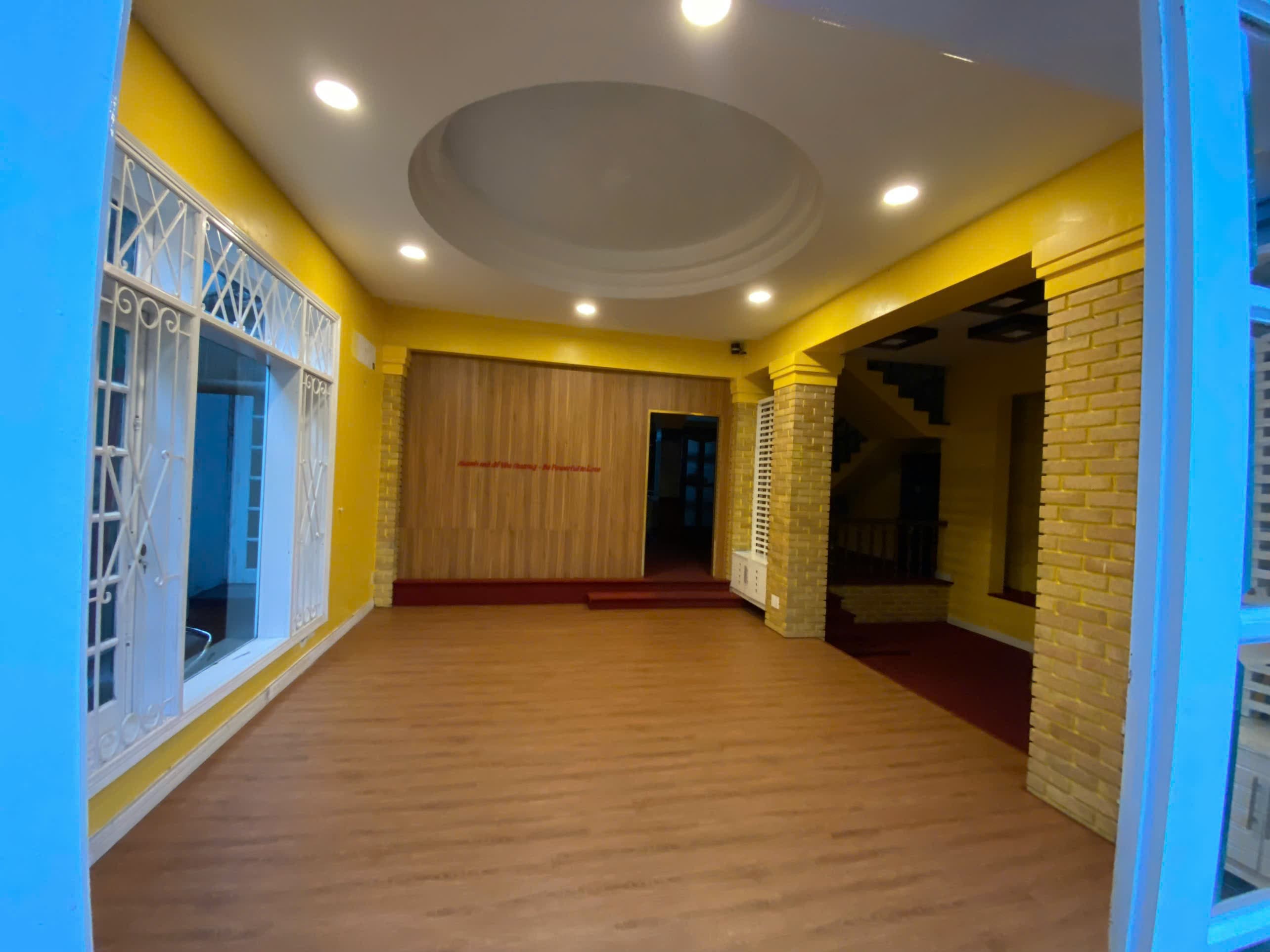 Biệt thự NGUYỄN SƠN 3 tầng diện tích 200m² trống suốt phù hợp kinh doanh - Ảnh 4