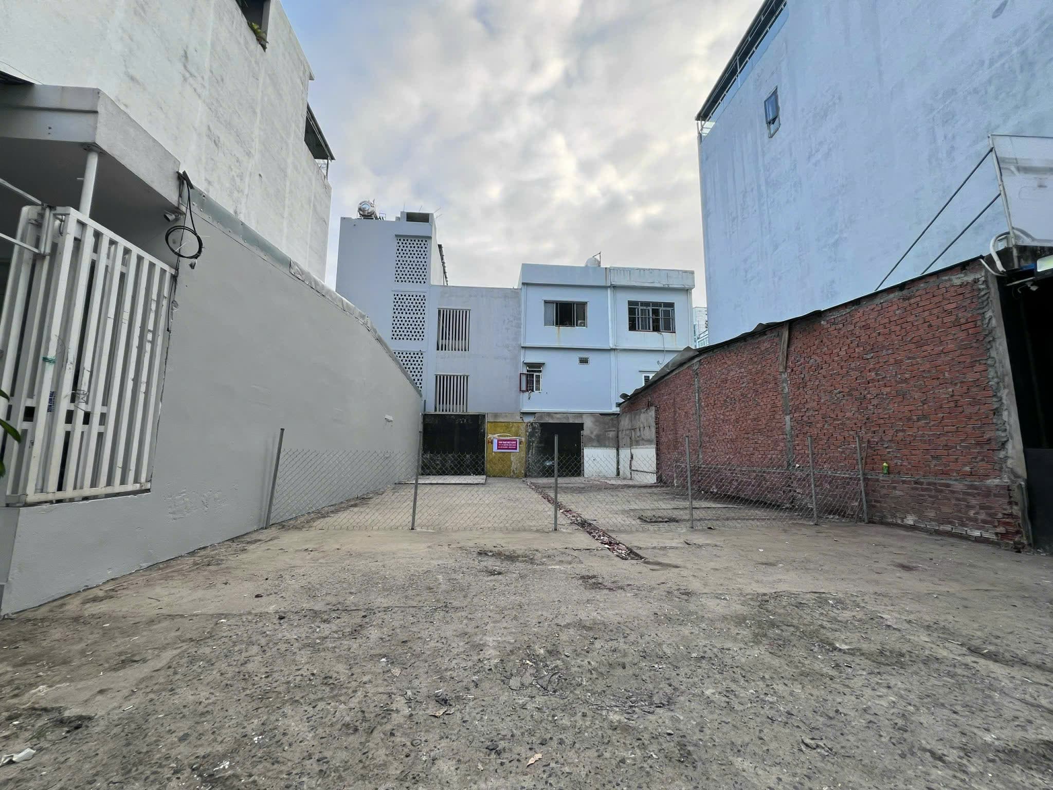 Đất nền 180m² tại Nguyễn Xuân Khoát, có nhà cho thuê, hợp đồng lâu dài - Ảnh 1