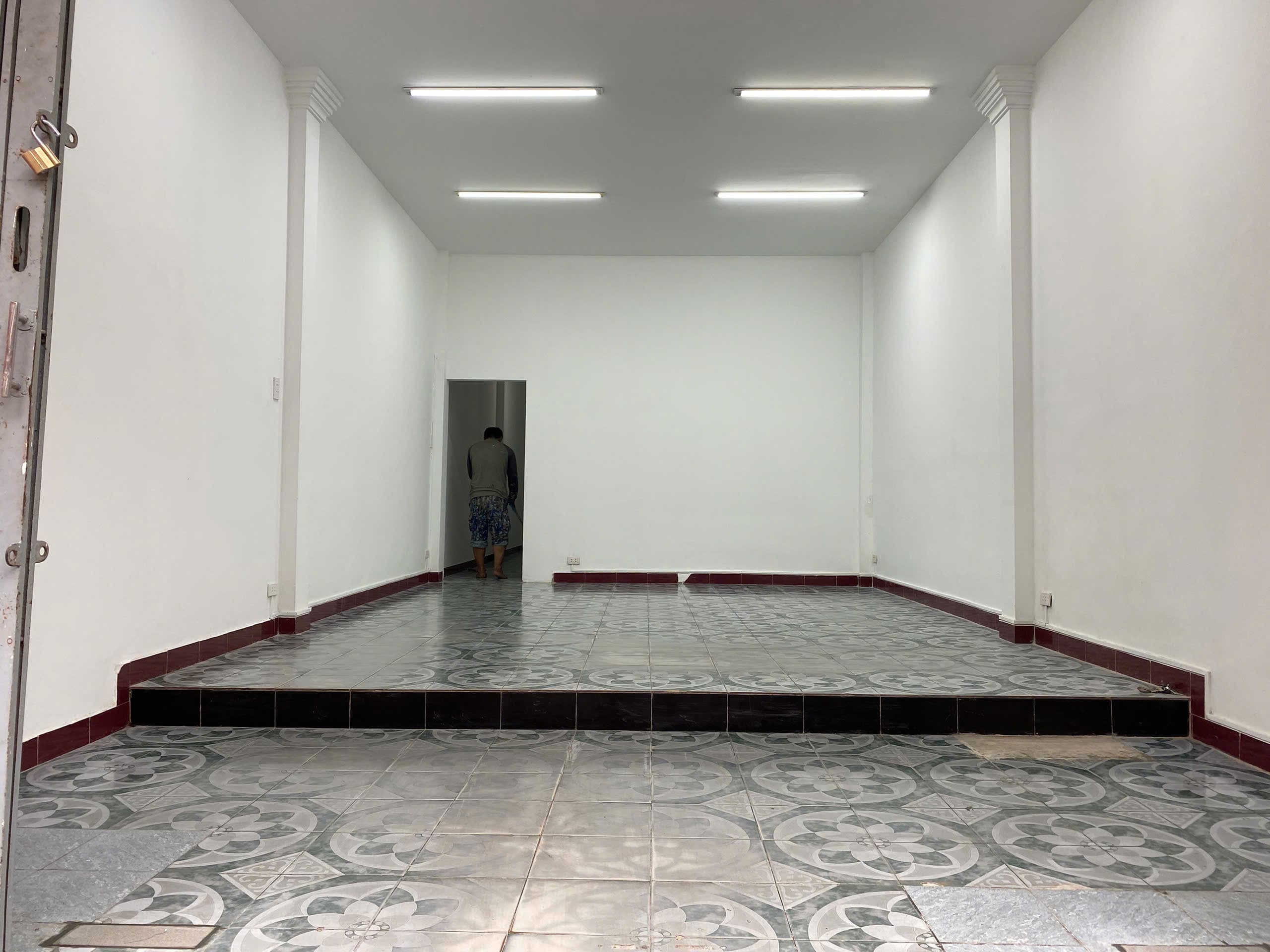 Nhà nguyên căn 3 tầng đường Trần Tống, diện tích 90m², phù hợp ở và kinh doanh - Ảnh 4