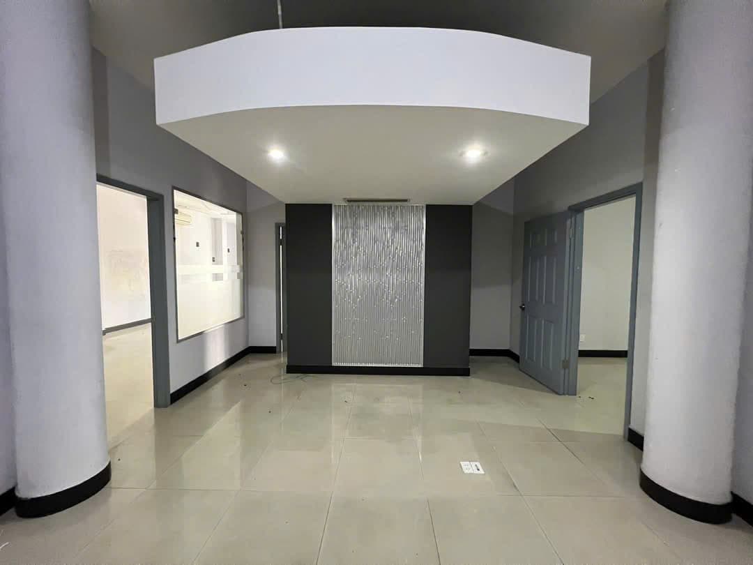 Nhà nguyên căn 4 tầng đường 3 tháng 2, diện tích 600m2, phù hợp văn phòng và kinh doanh - Ảnh 3