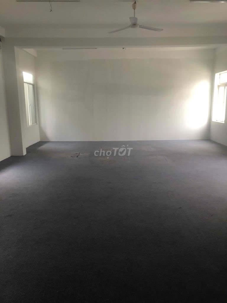 Mặt bằng trống suốt 2 tầng đường kiệt 5m, phù hợp văn phòng và kho tại Hà Huy Tập - Ảnh 4