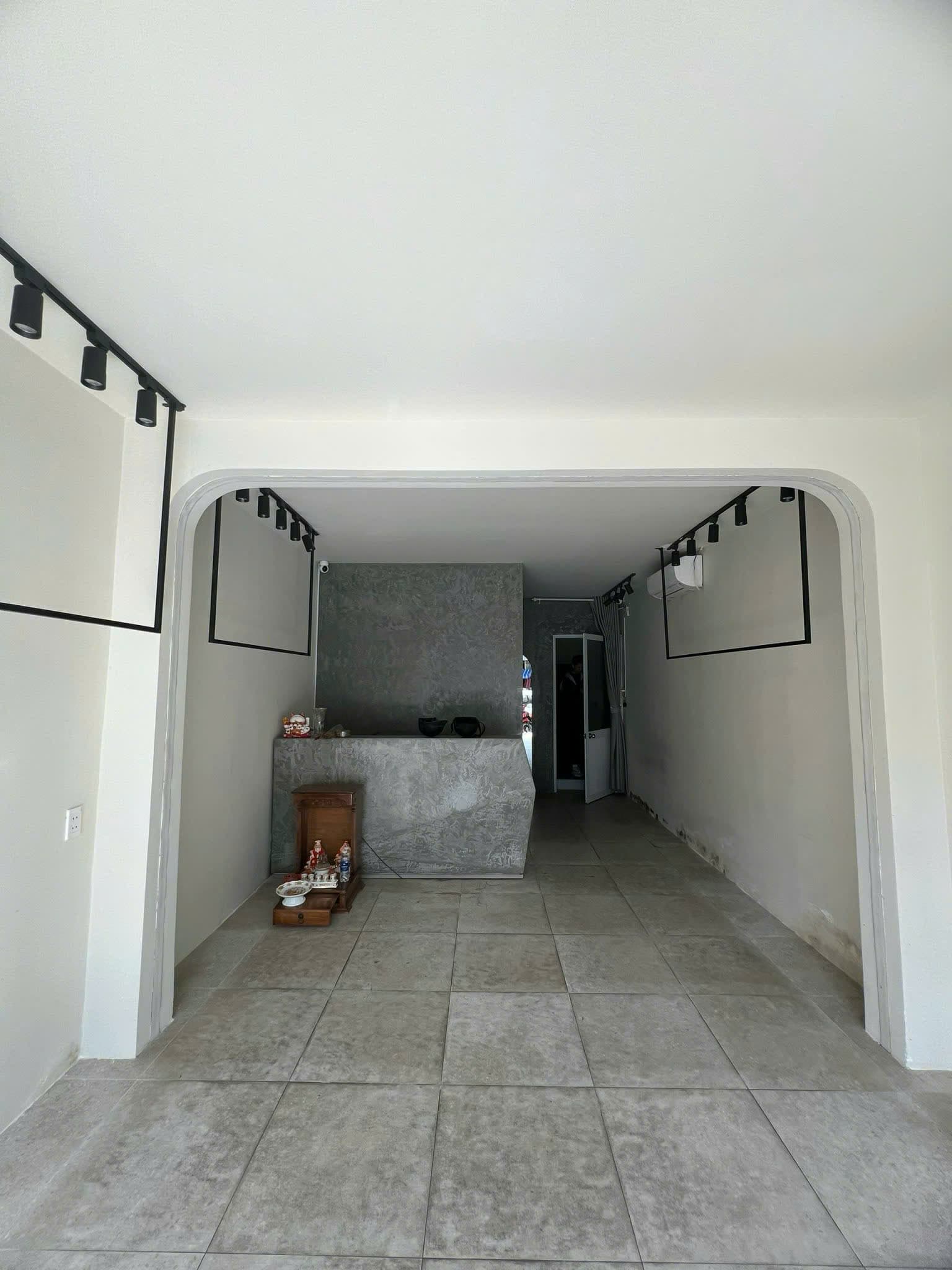 Nhà nguyên căn 3 tầng trống suốt tại Lê Duẩn - Ảnh 7