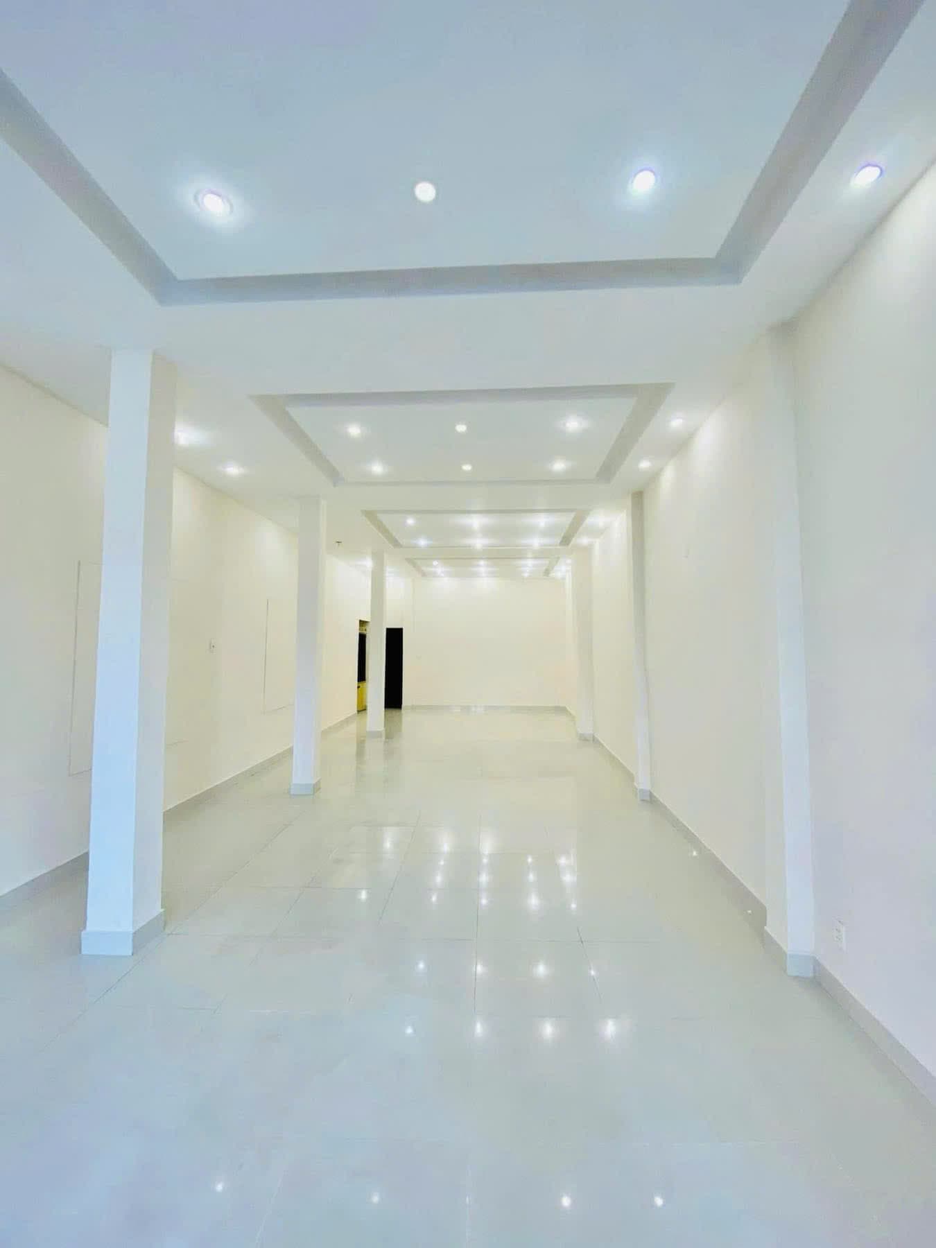 Nhà 3 tầng d tại Điện Biên Phủ - Ảnh 1