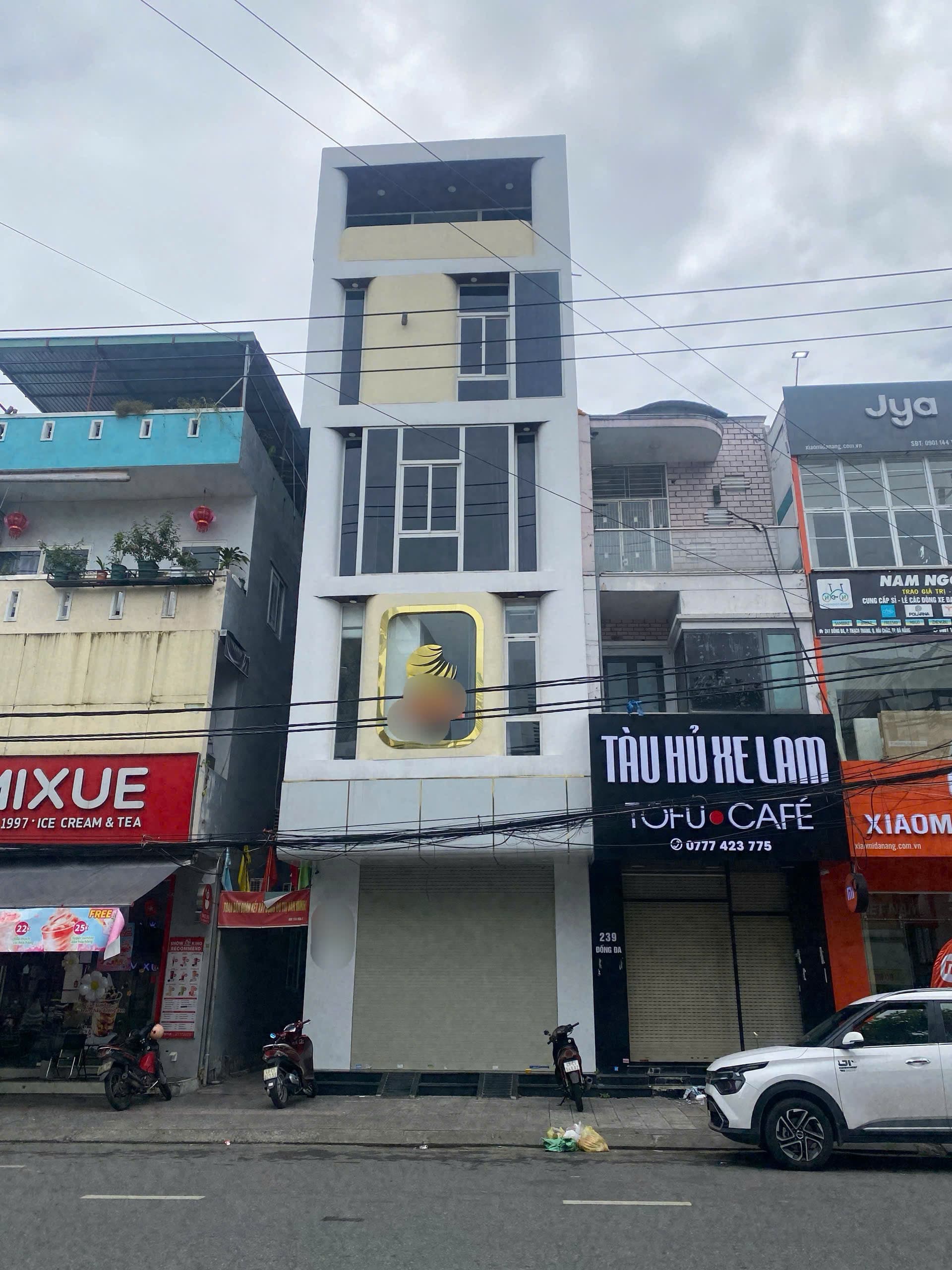 Nhà ở 5 tầng có thang máy tại Đống Đa - Ảnh 1