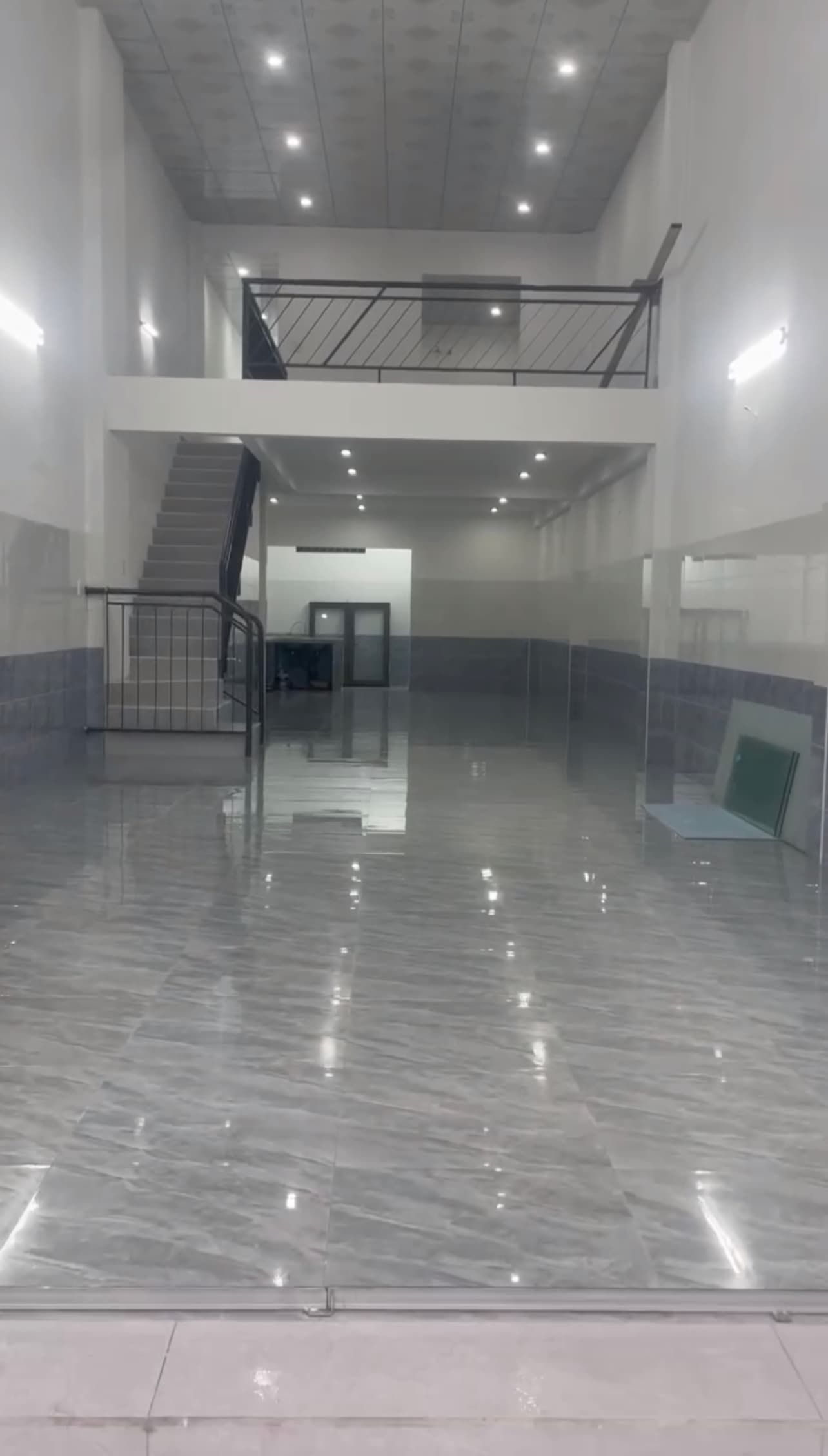 NHÀ CẤP 4 CÓ GÁC LỬNG MỚI ĐƯỜNG LÊ THANH NGHỊ - Ảnh 1