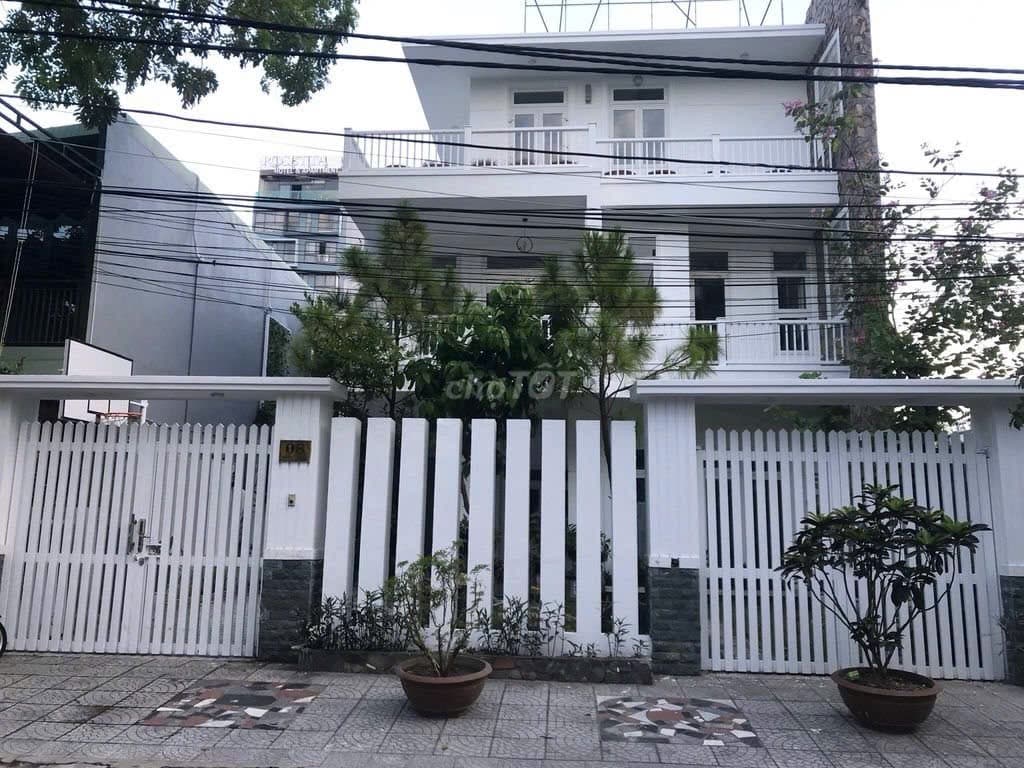 BIỆT THỰ NGUYỄN CAO LUYỆN - SÂN VƯỜN 3 TẦNG - Ảnh 1