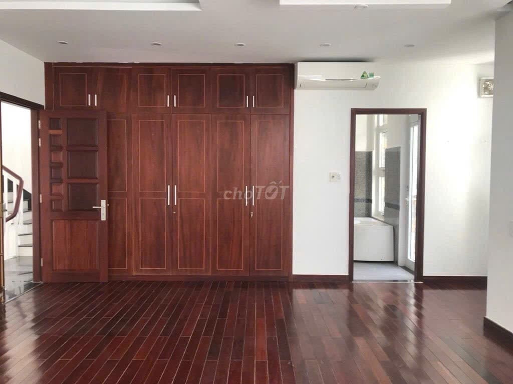 BIỆT THỰ NGUYỄN CAO LUYỆN - SÂN VƯỜN 3 TẦNG - Ảnh 3