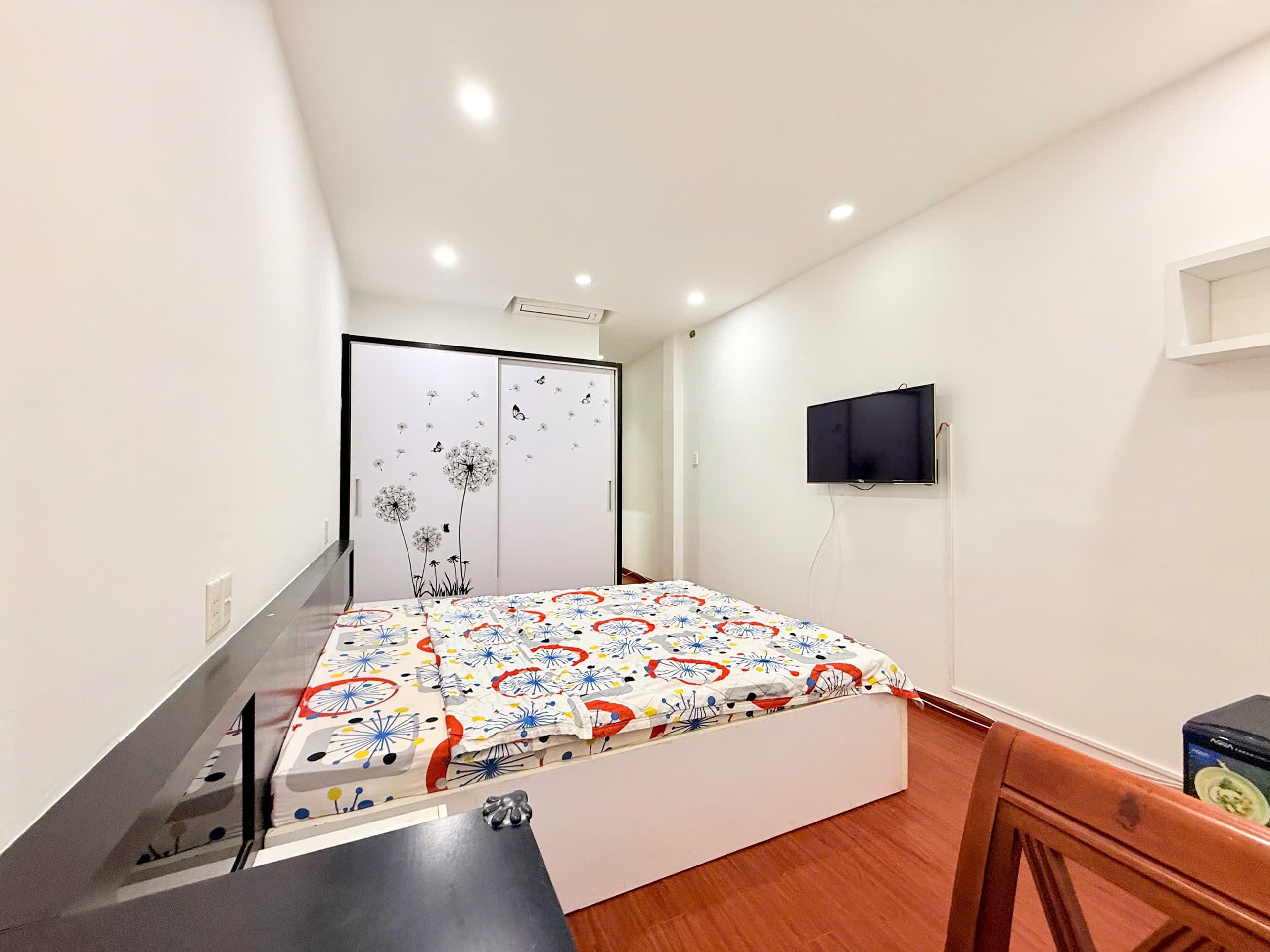 Nhà nguyên căn 4 tầng tại Tiểu La, có nội thất - Ảnh 2