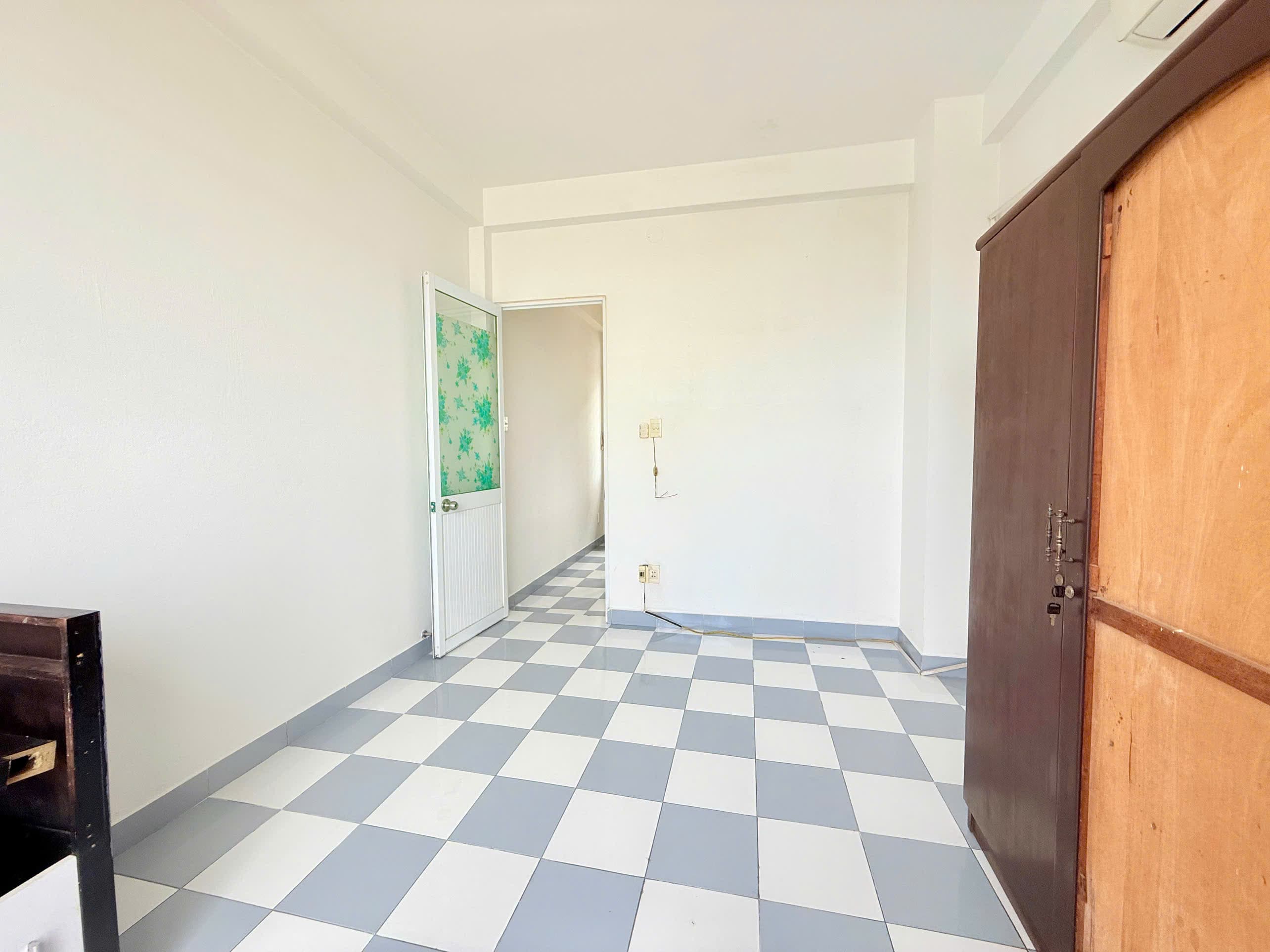 Nhà nguyên căn 4 tầng tại Tiểu La, có nội thất - Ảnh 6