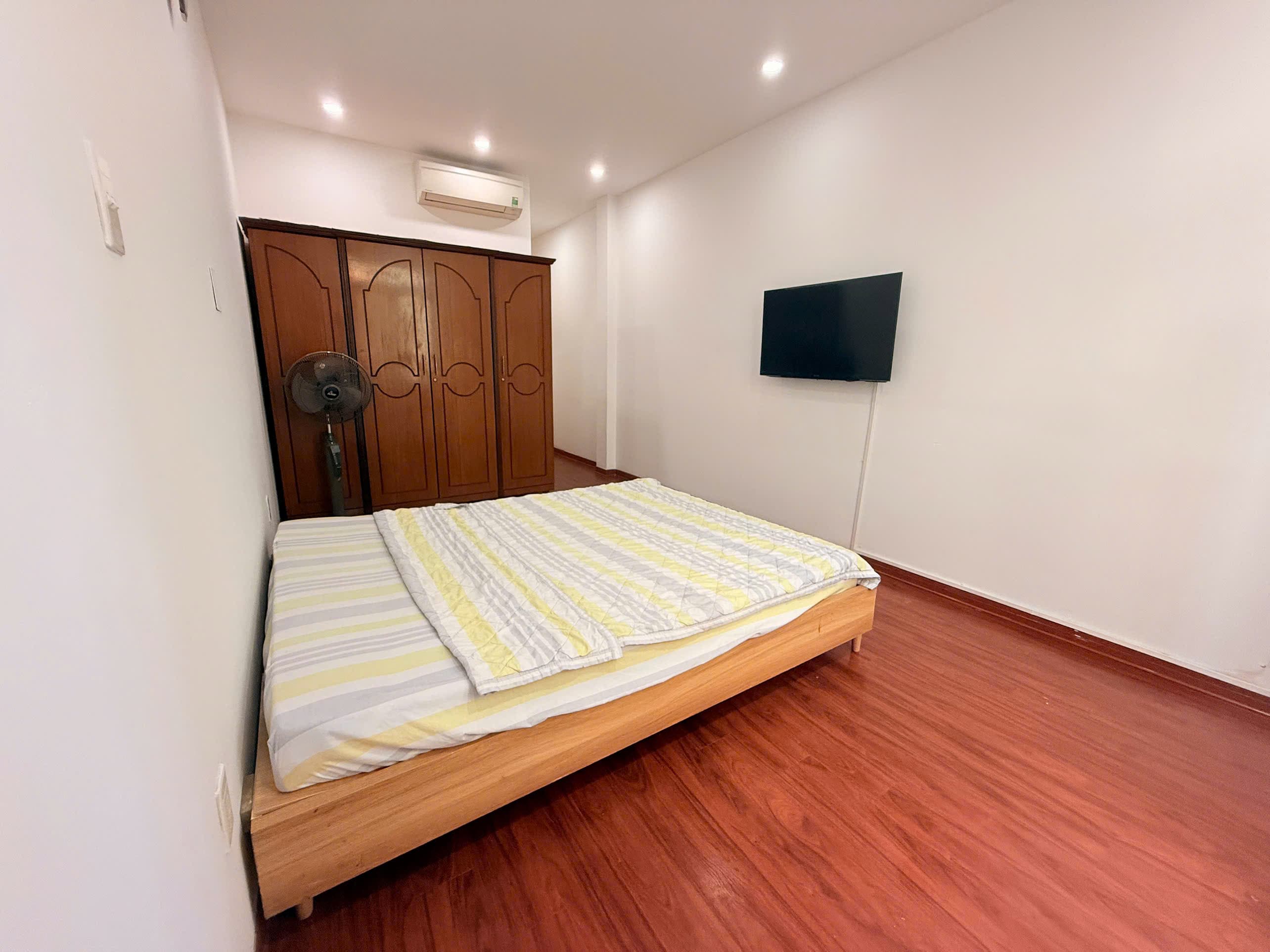 Nhà nguyên căn 4 tầng tại Tiểu La, có nội thất - Ảnh 8