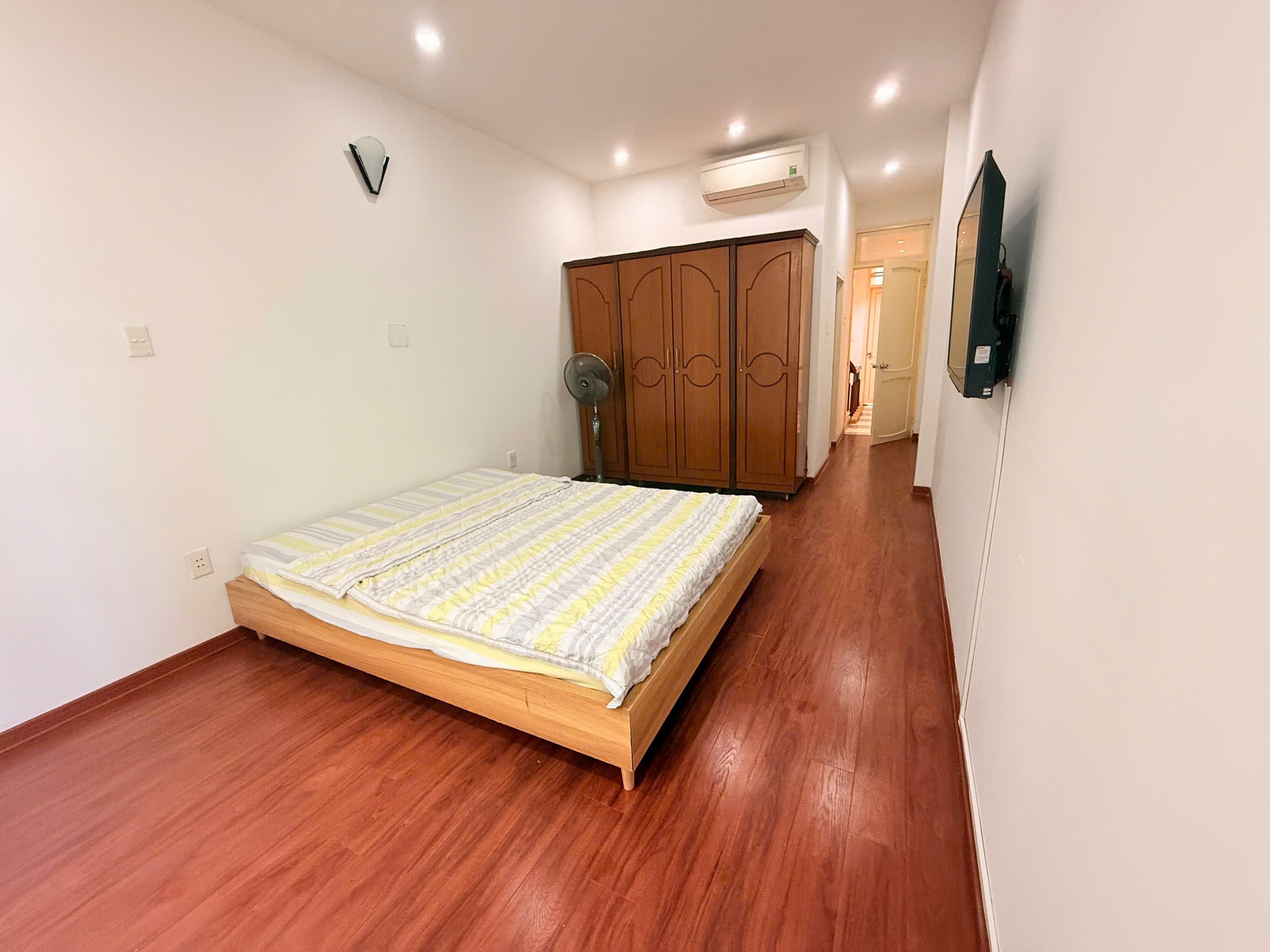 Nhà nguyên căn 4 tầng tại Tiểu La, có nội thất - Ảnh 9