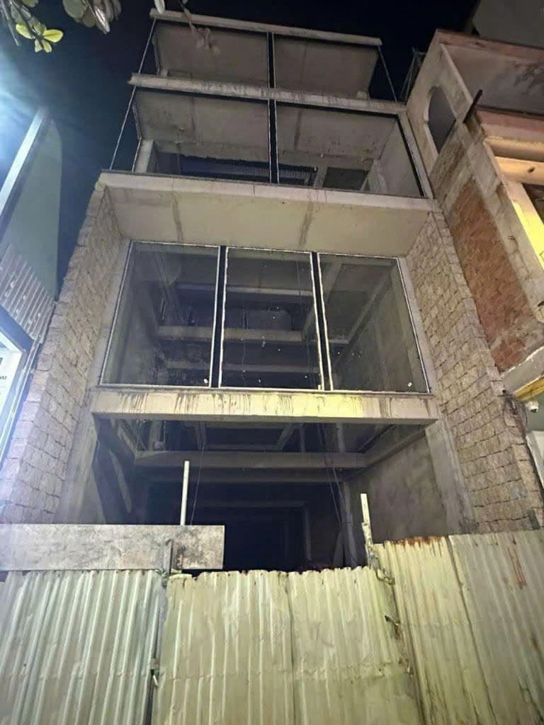 Mặt bằng kinh doanh 2 tầng diện tích 6m x 20m phù hợp mở cửa hàng - Ảnh 1